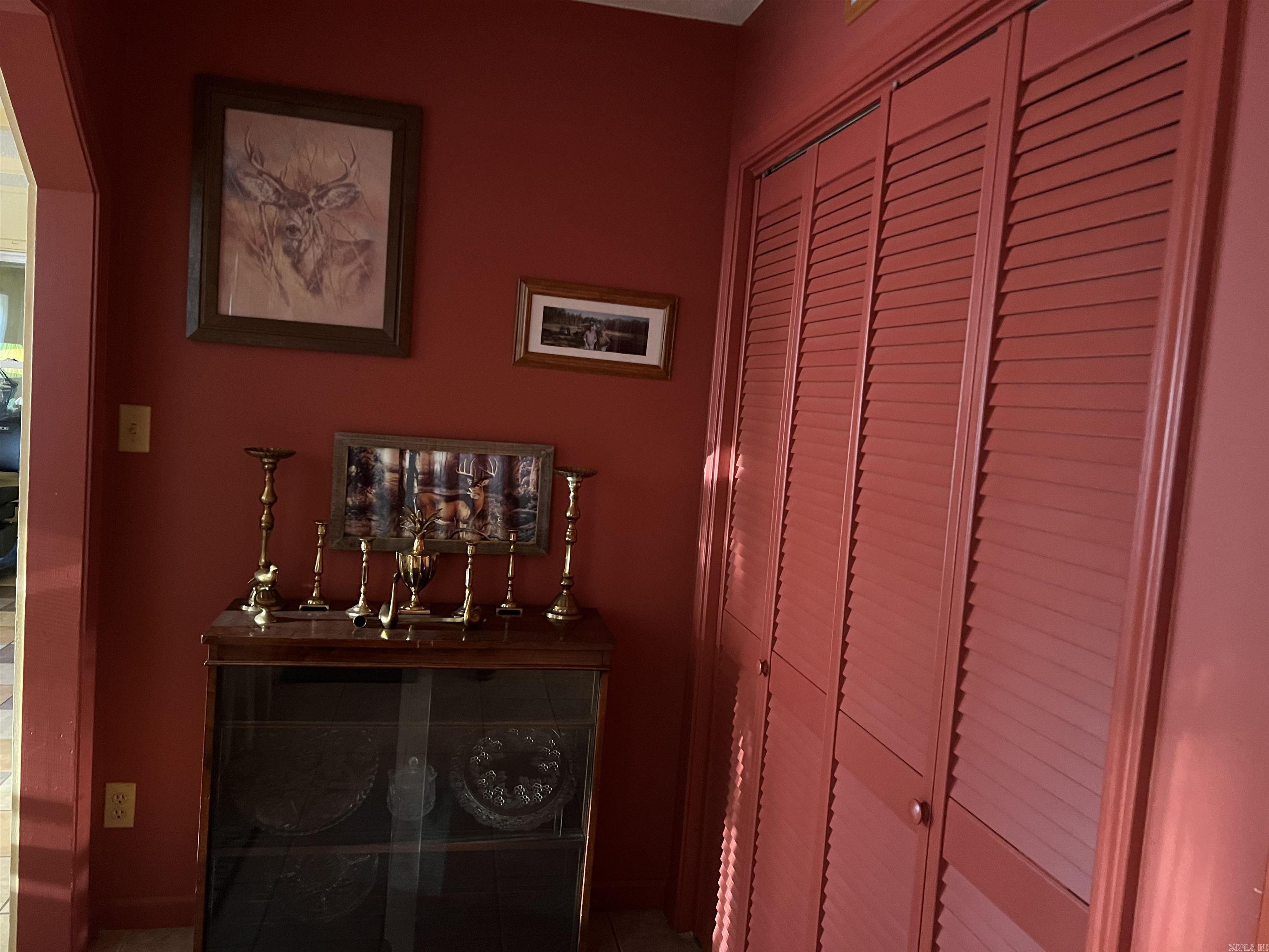 OAK LAWN ESTATES - Residential