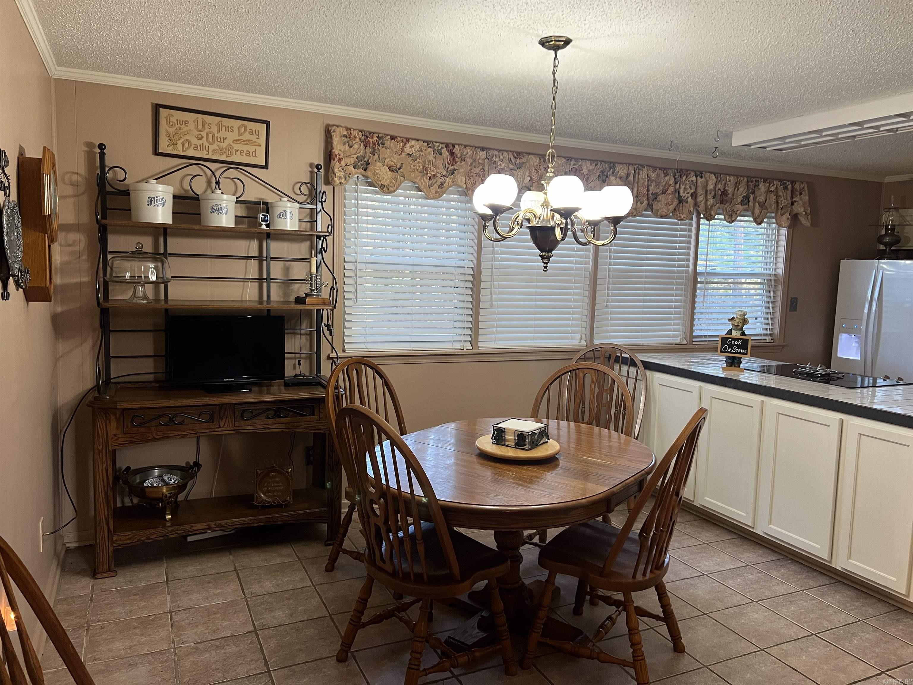 OAK LAWN ESTATES - Residential