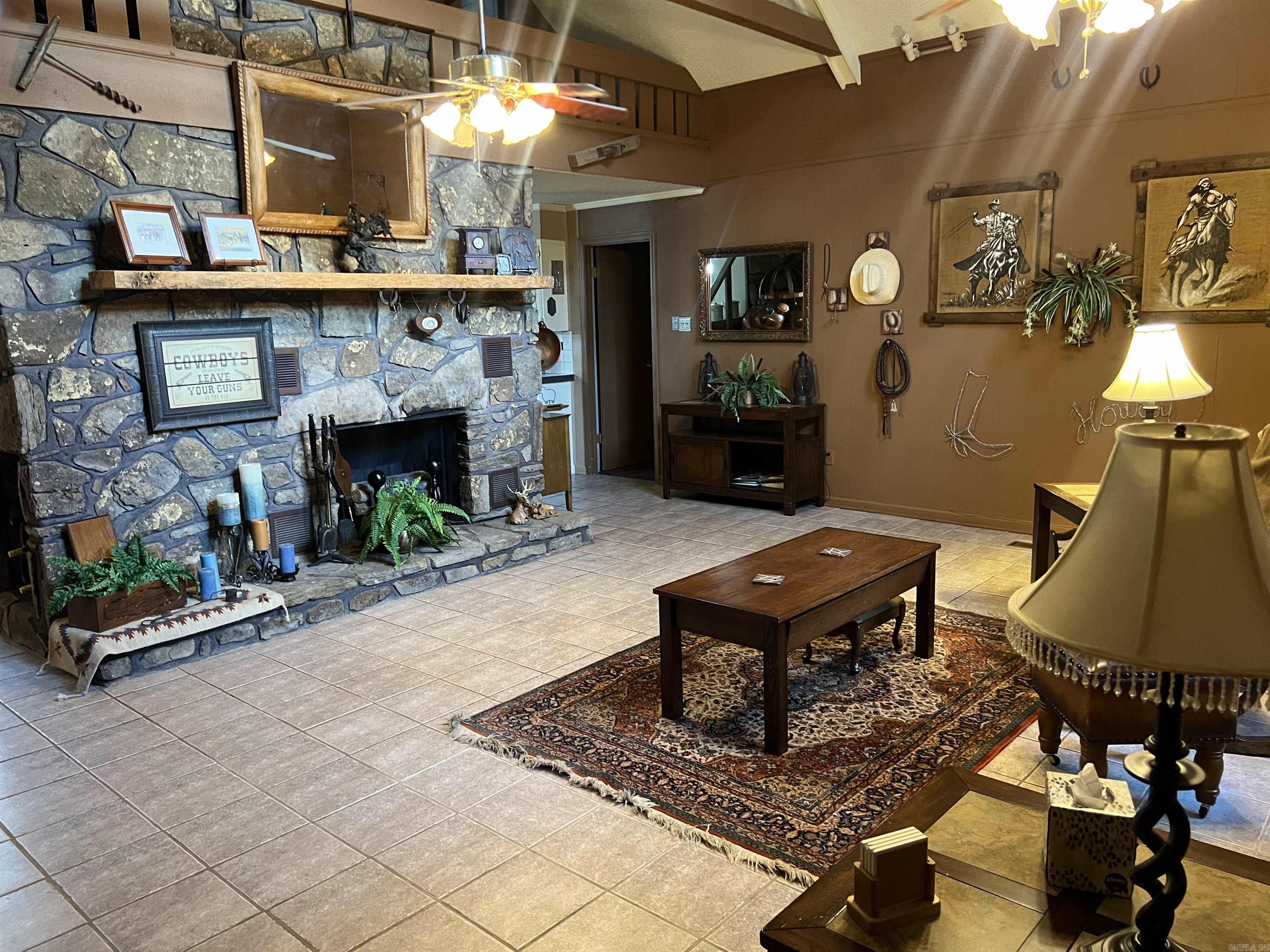 OAK LAWN ESTATES - Residential