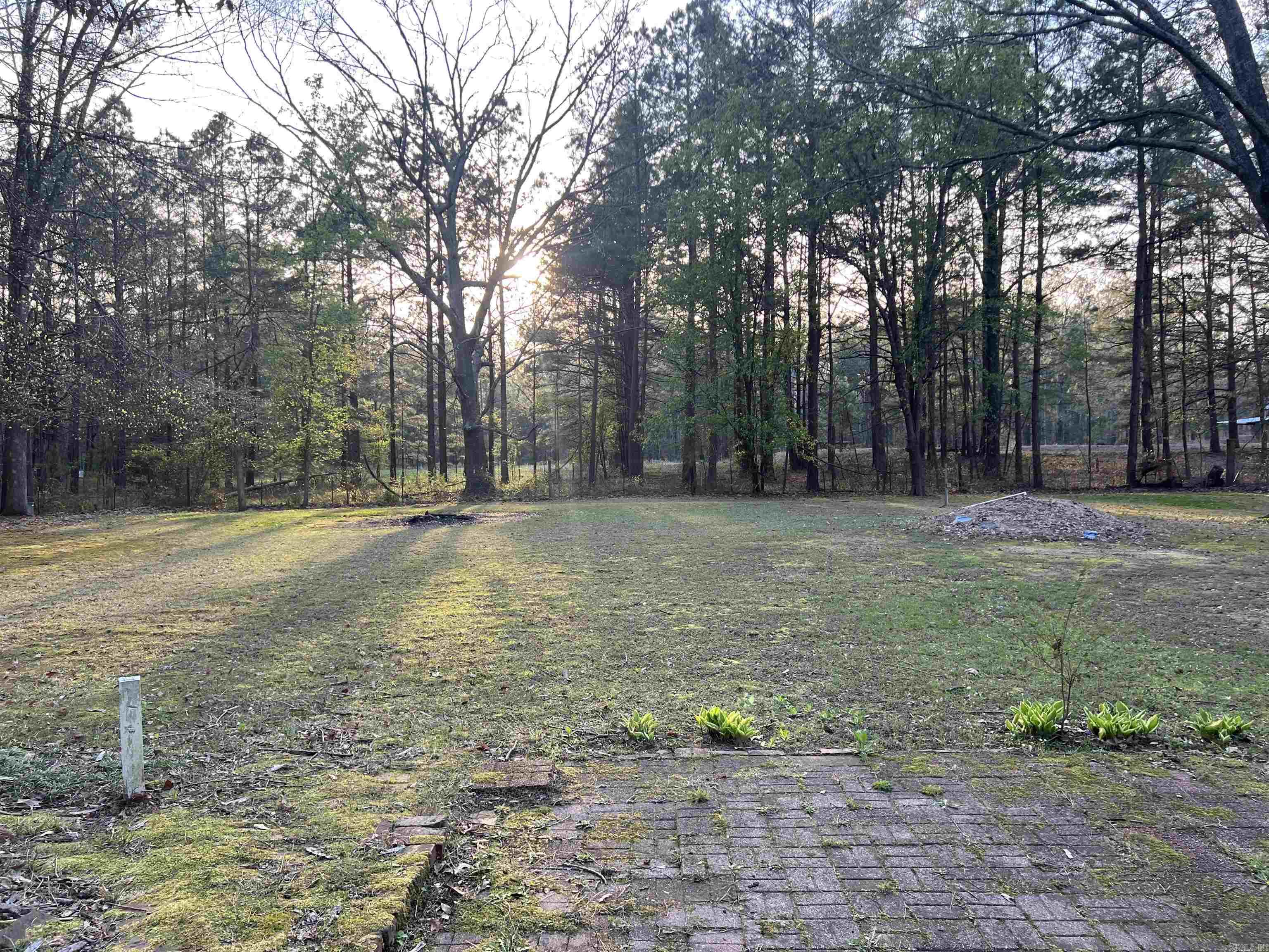 OAK LAWN ESTATES - Residential