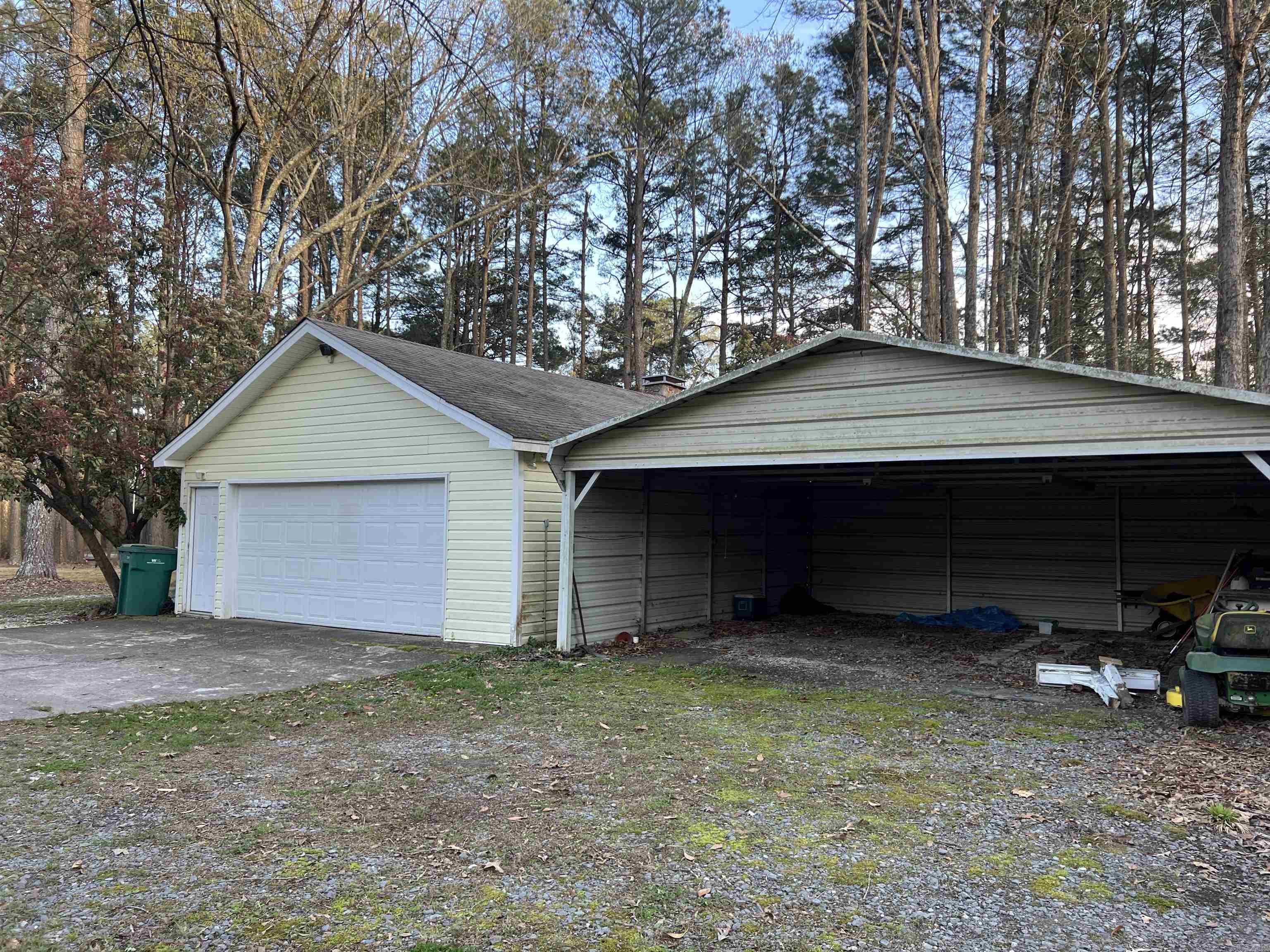 OAK LAWN ESTATES - Residential