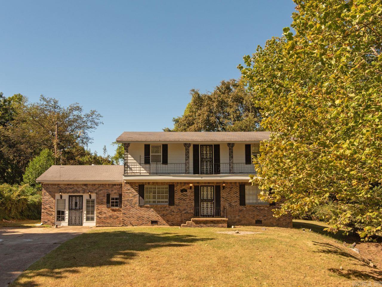 Eli J Lewis - Residential