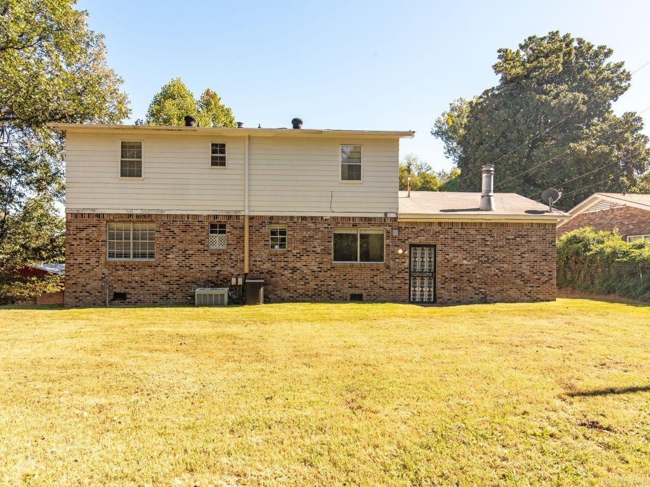 Eli J Lewis - Residential