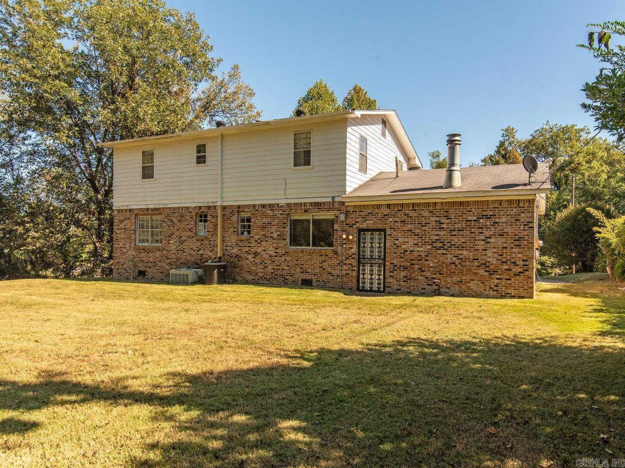 Eli J Lewis - Residential