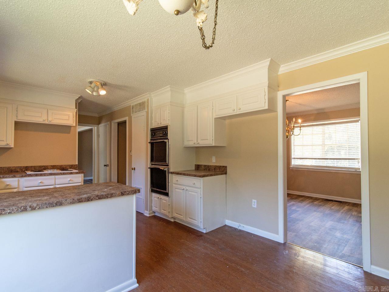 Eli J Lewis - Residential