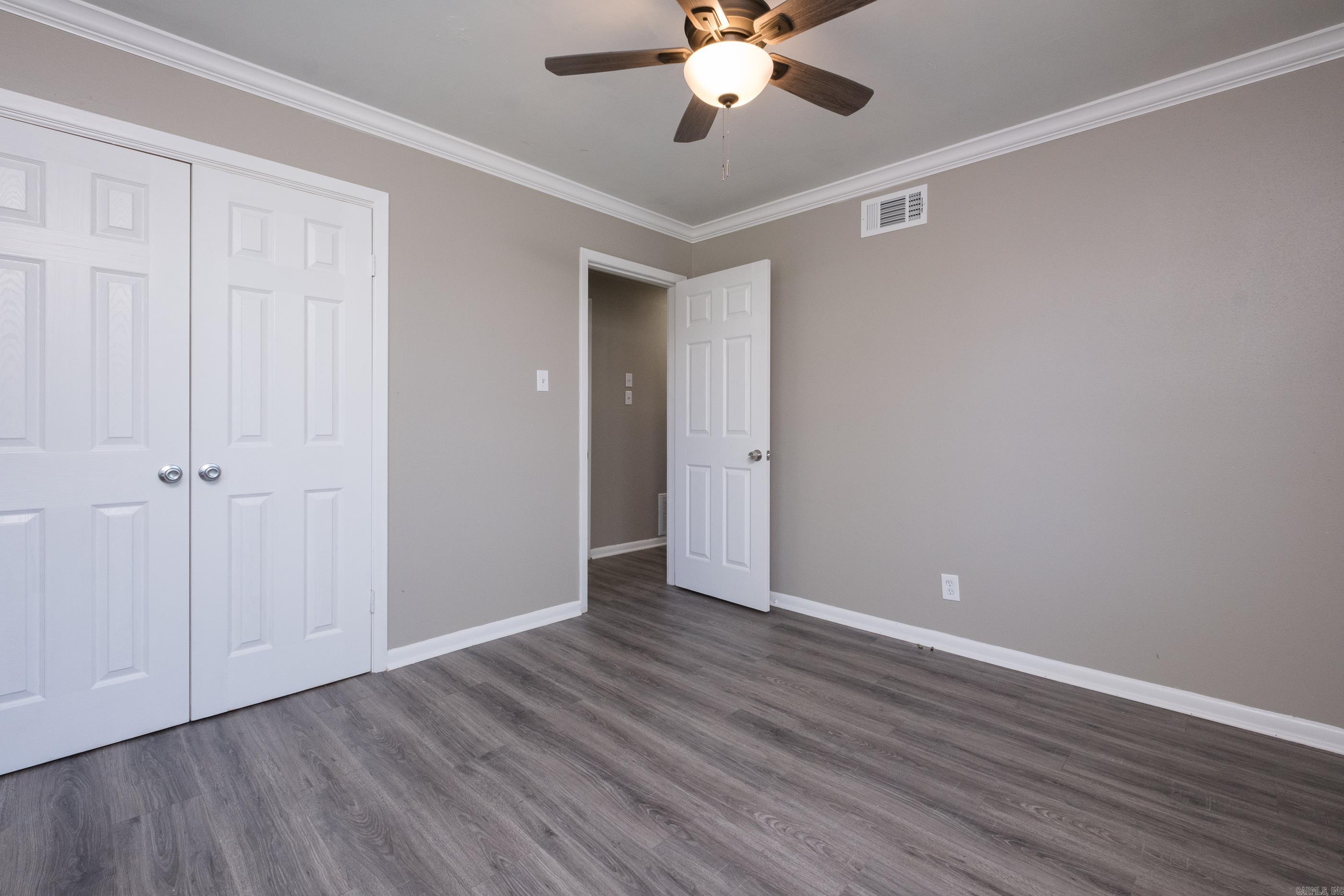 Ellis Acres - Residential