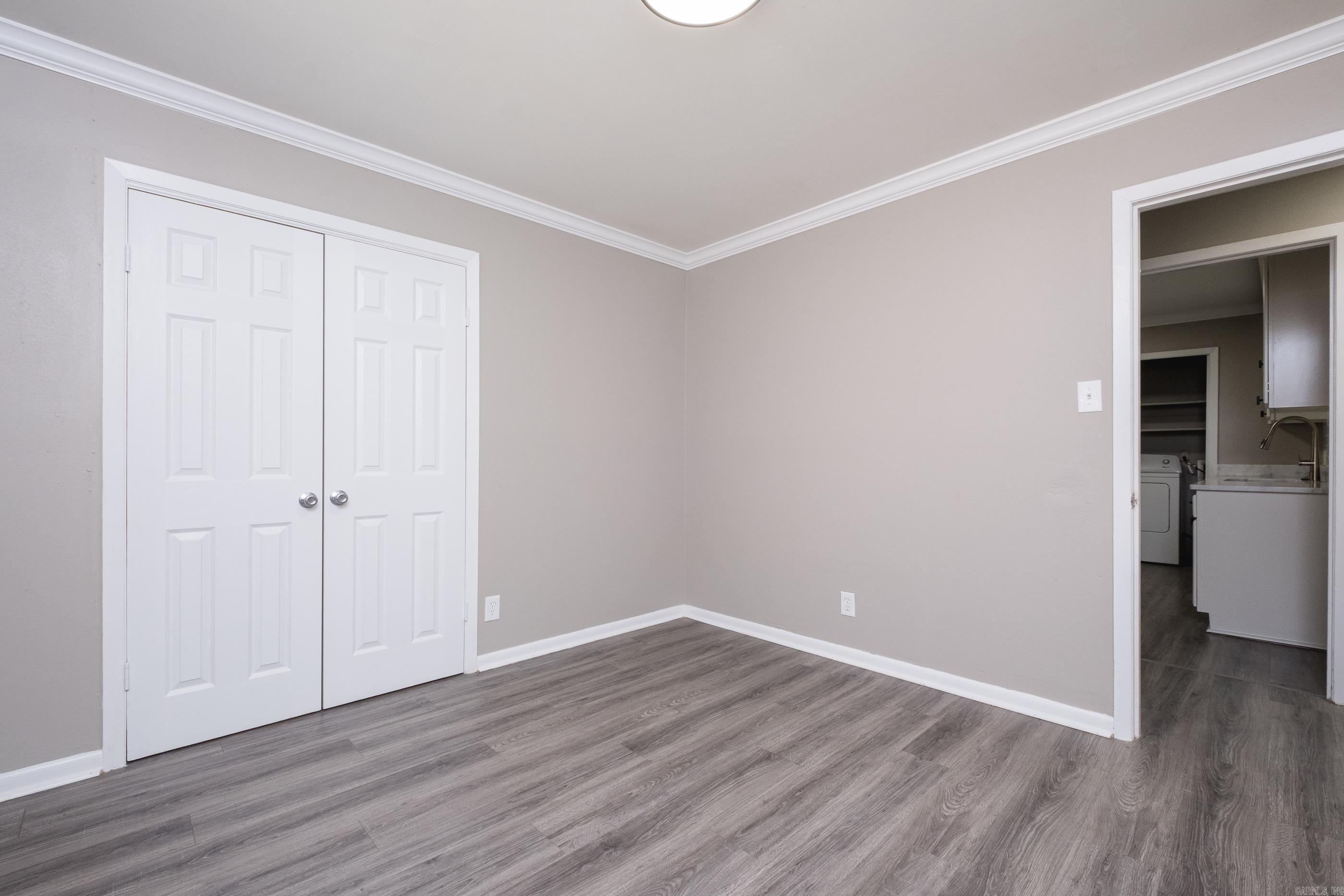 Ellis Acres - Residential