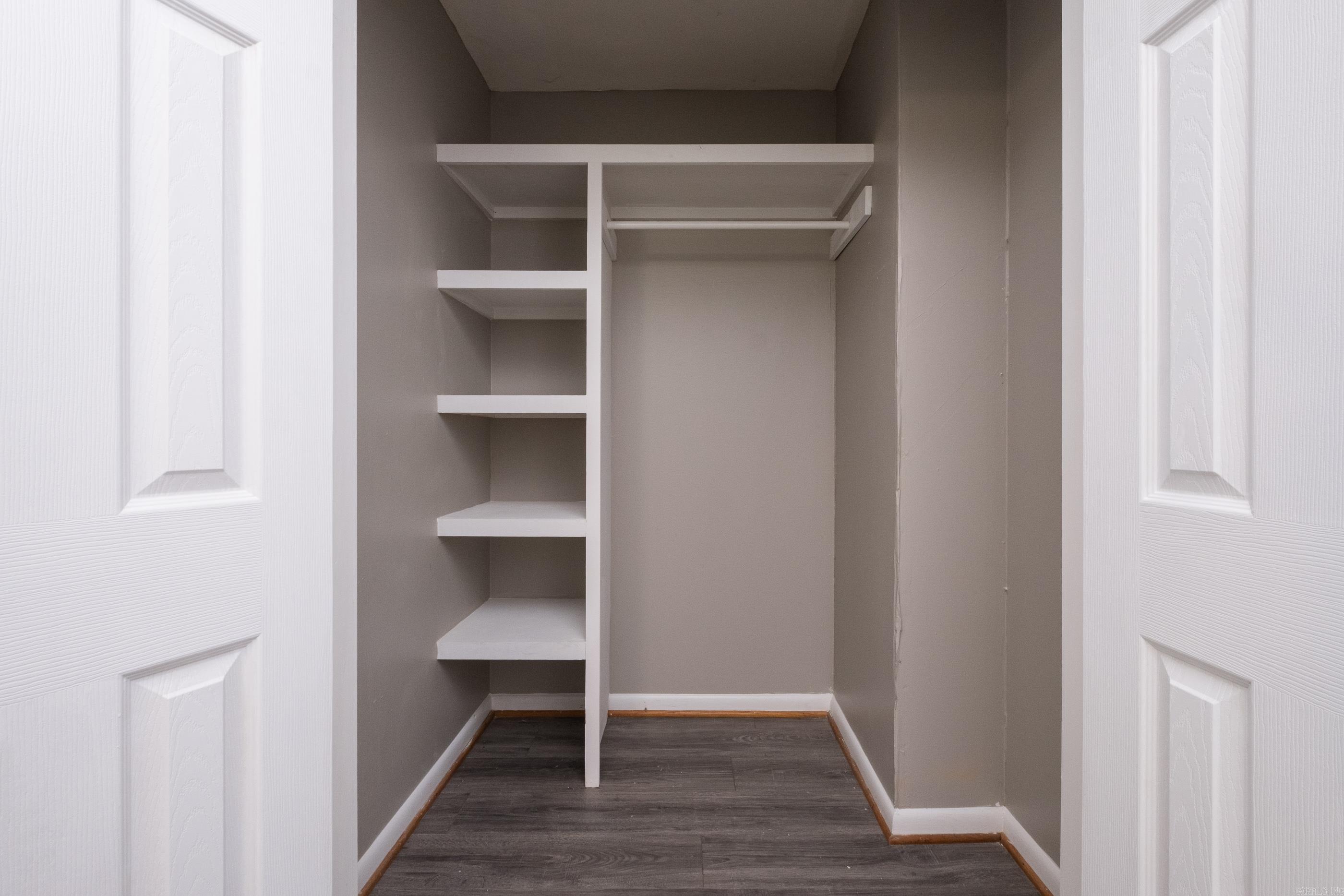 Ellis Acres - Residential