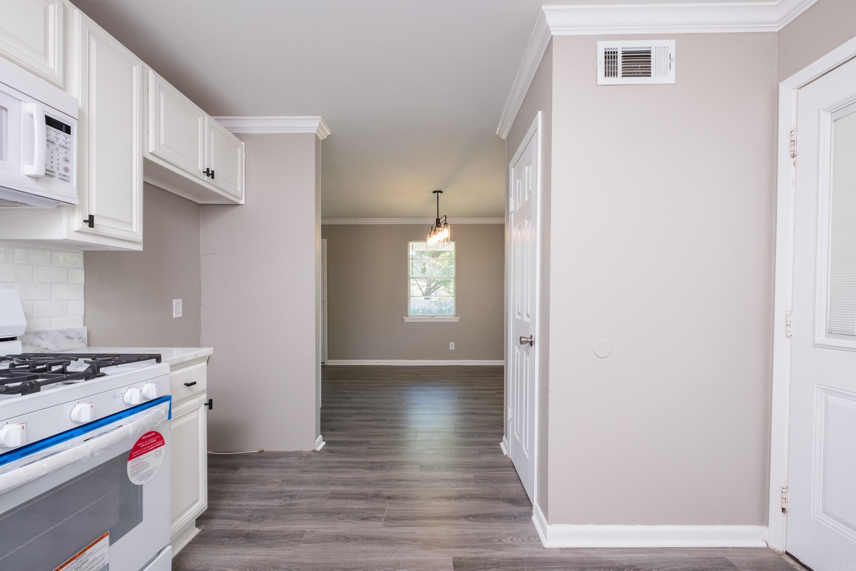 Ellis Acres - Residential