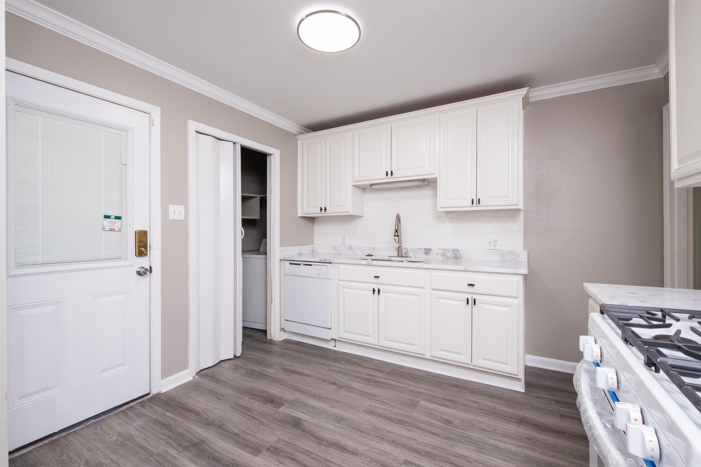 Ellis Acres - Residential