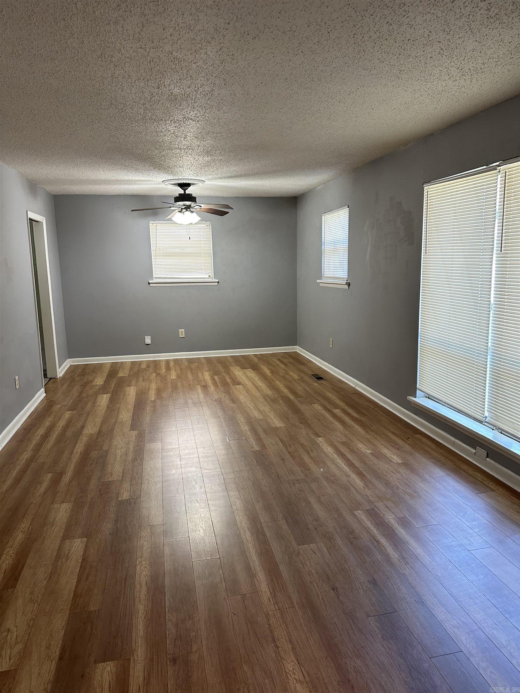 BEL AIRE - Residential