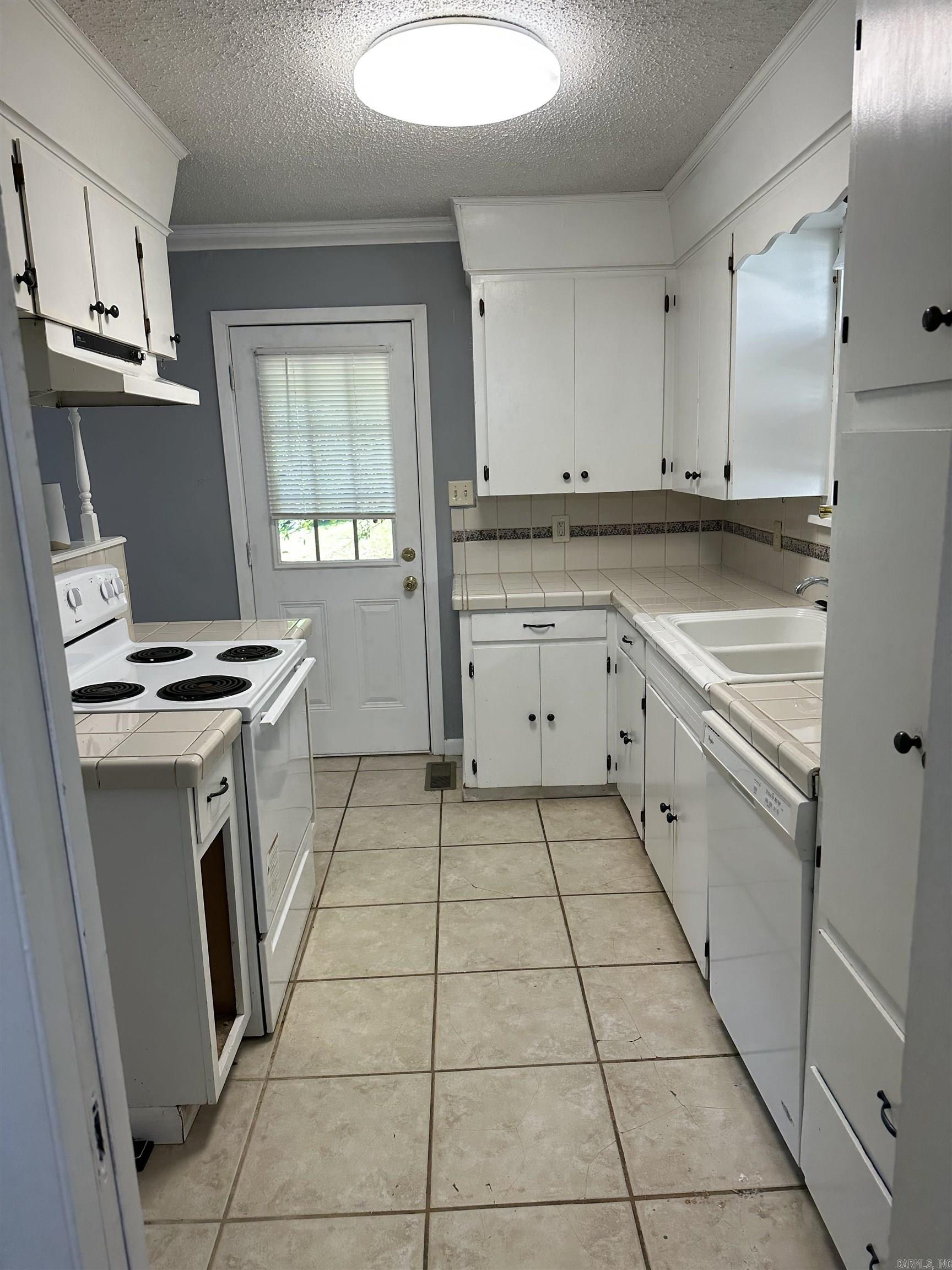 BEL AIRE - Residential