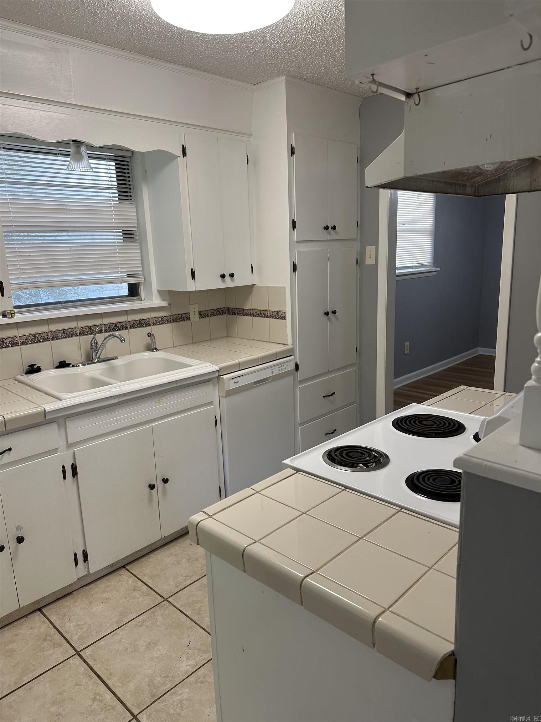 BEL AIRE - Residential