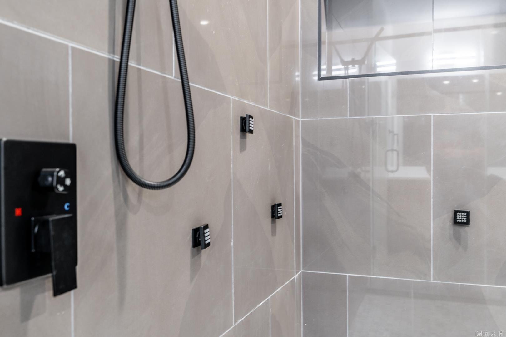 JACKSON ACRES - Residential