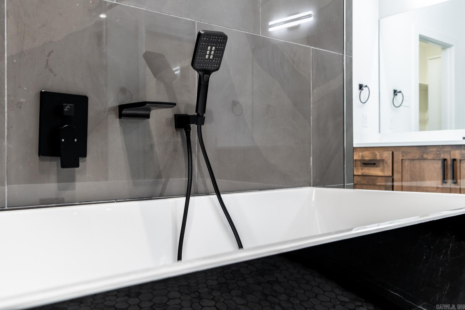 JACKSON ACRES - Residential