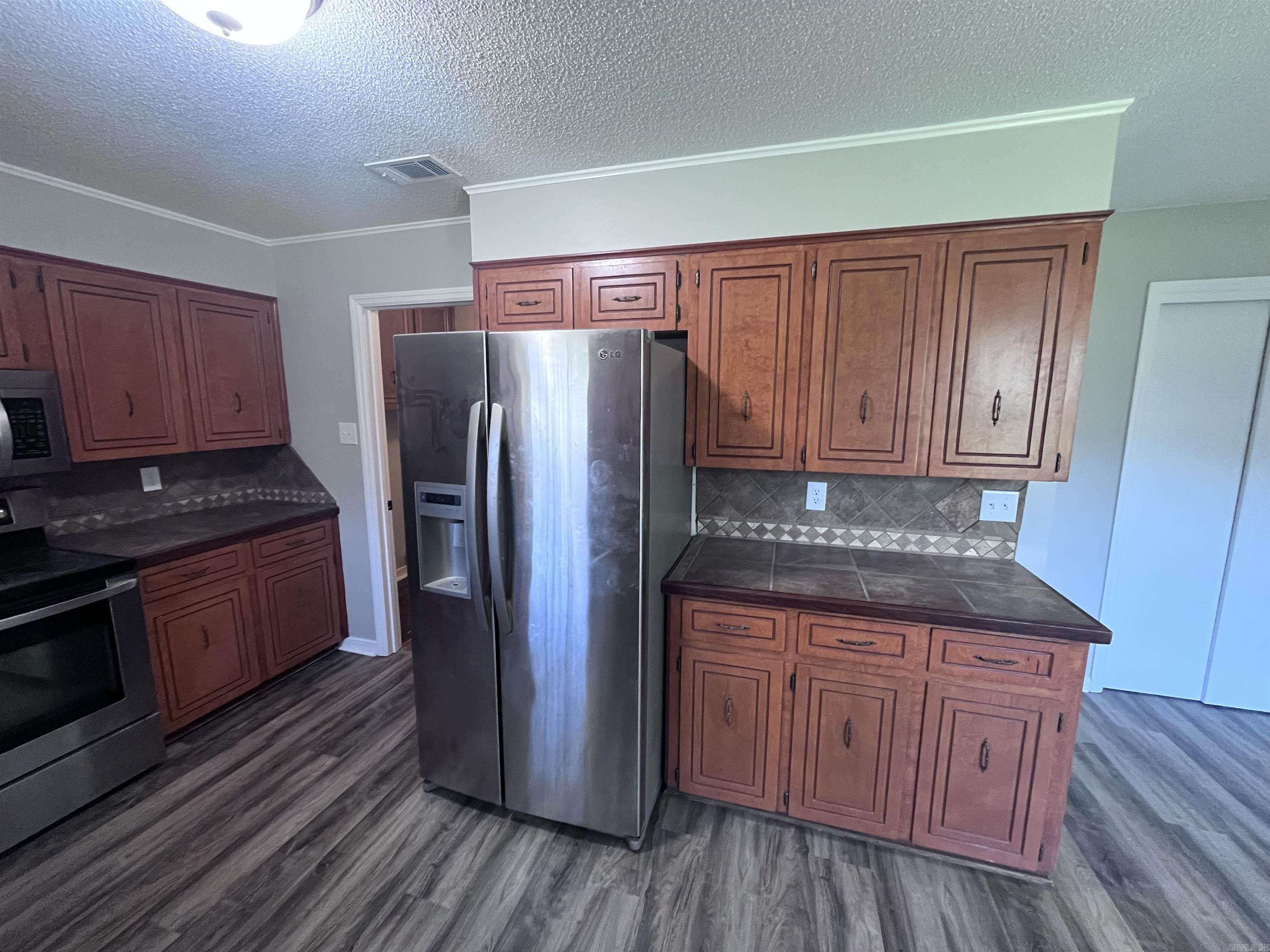 Stonewall - Residential Lease