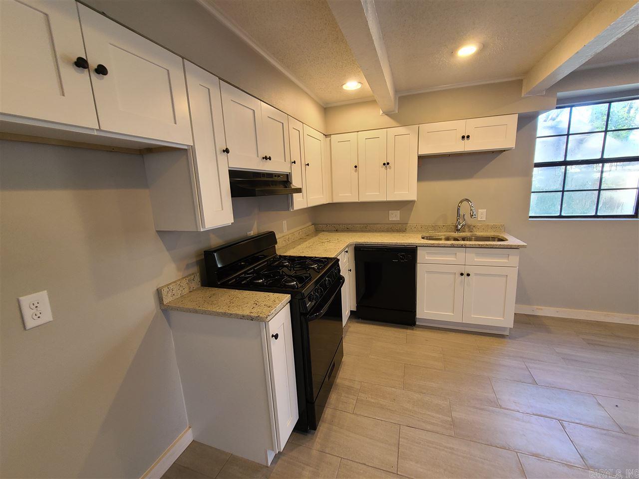 Cherry & Cox - Residential Lease