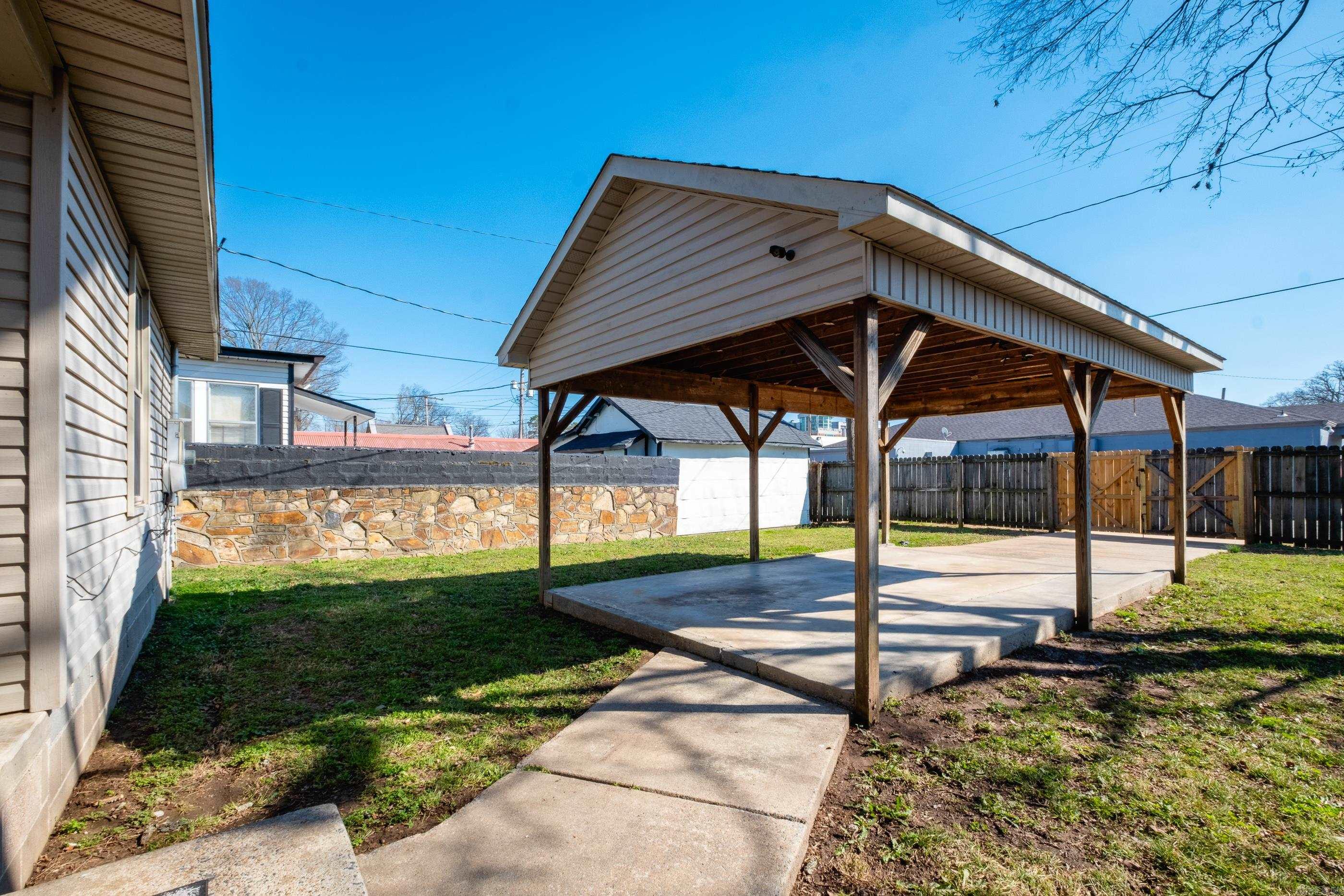 FOREST HILL - Residential