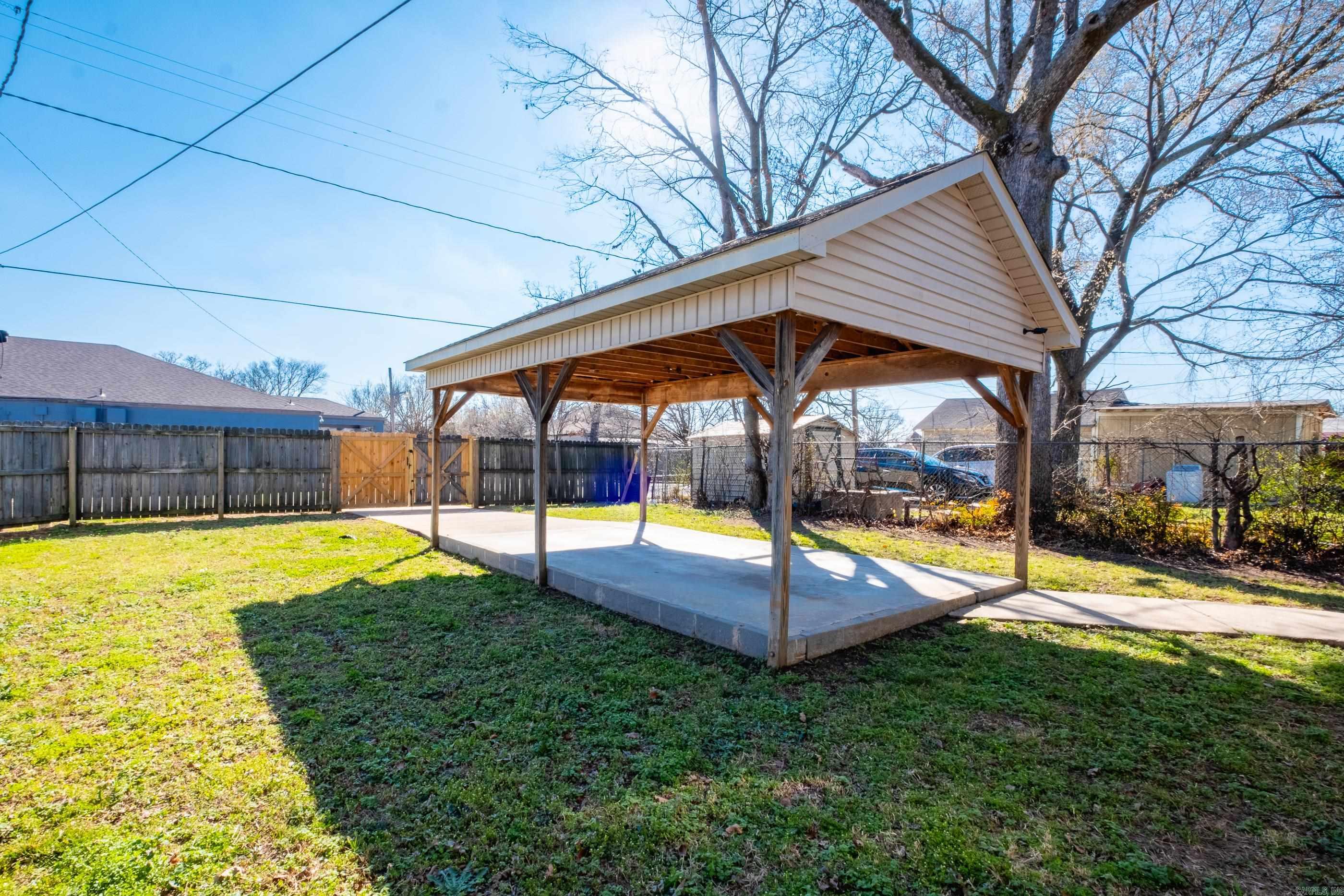 FOREST HILL - Residential