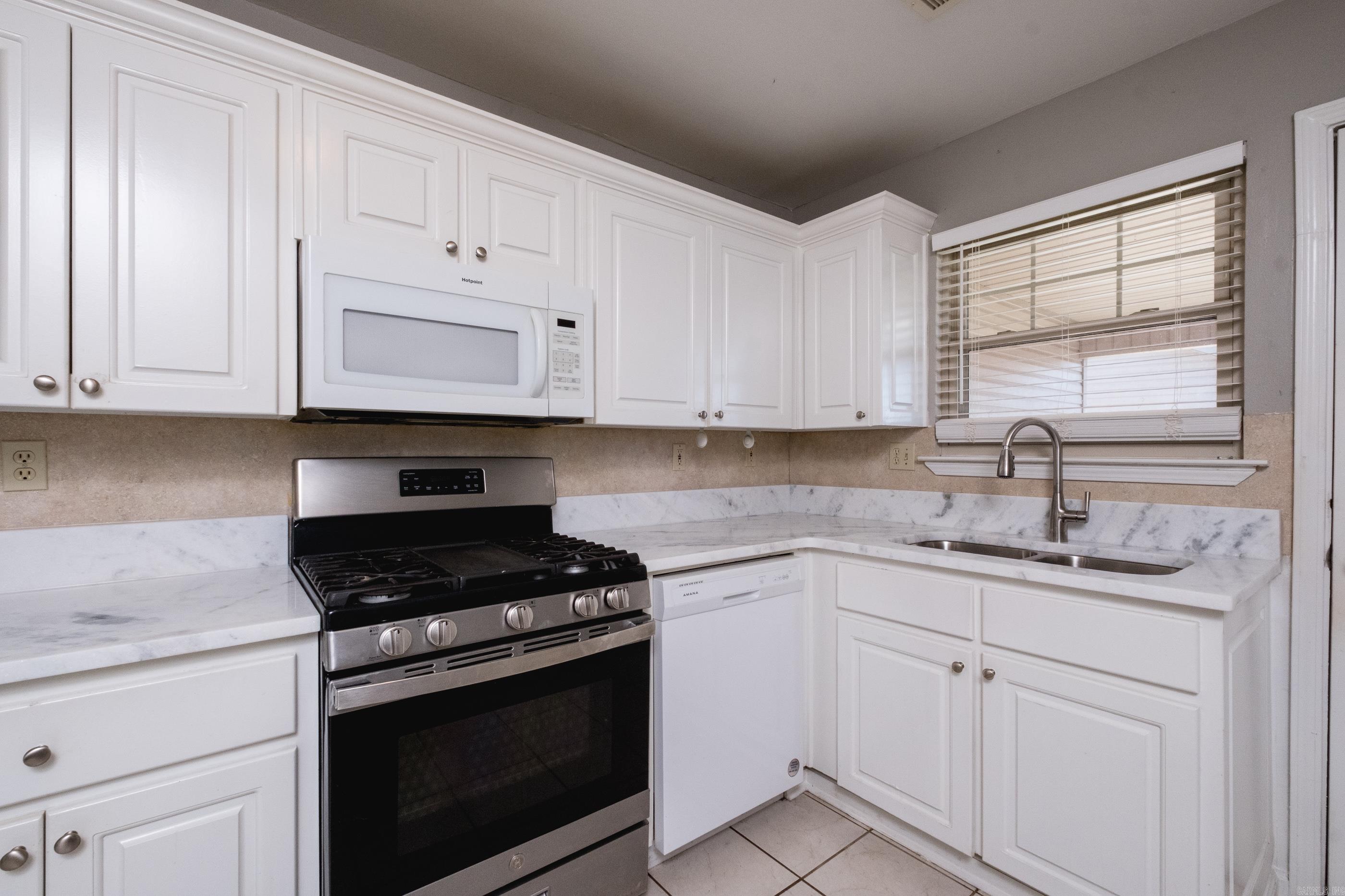 FOREST HILL - Residential