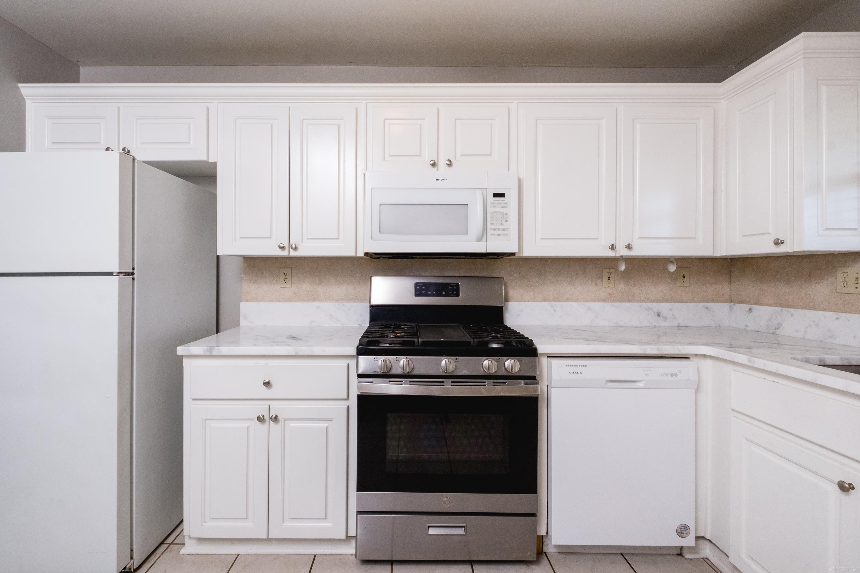 FOREST HILL - Residential