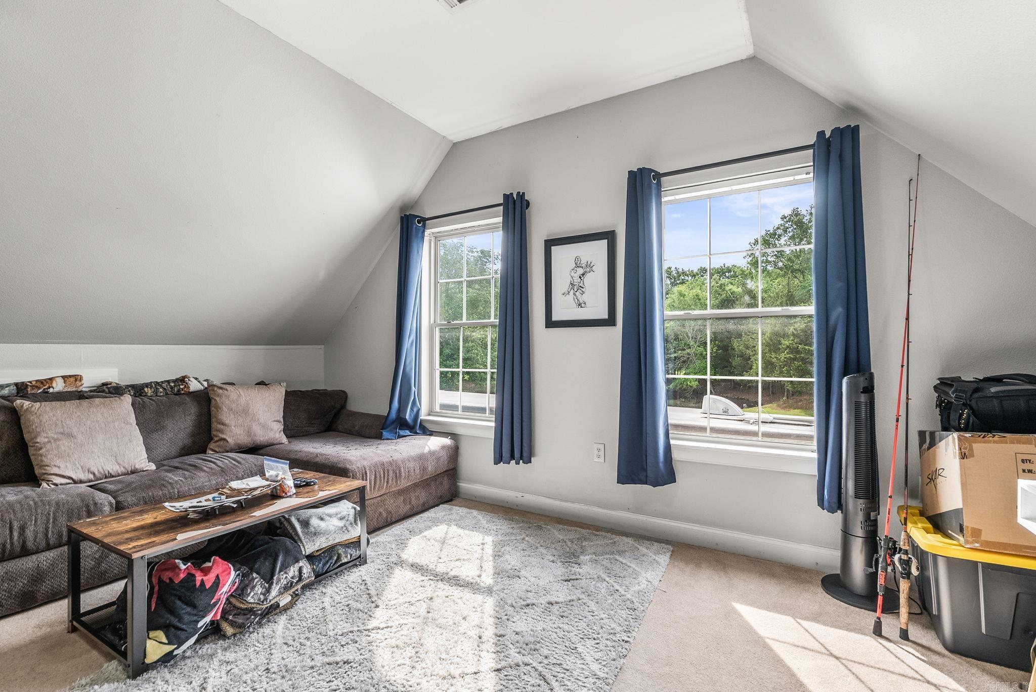 WILLOW WIND EST - Residential