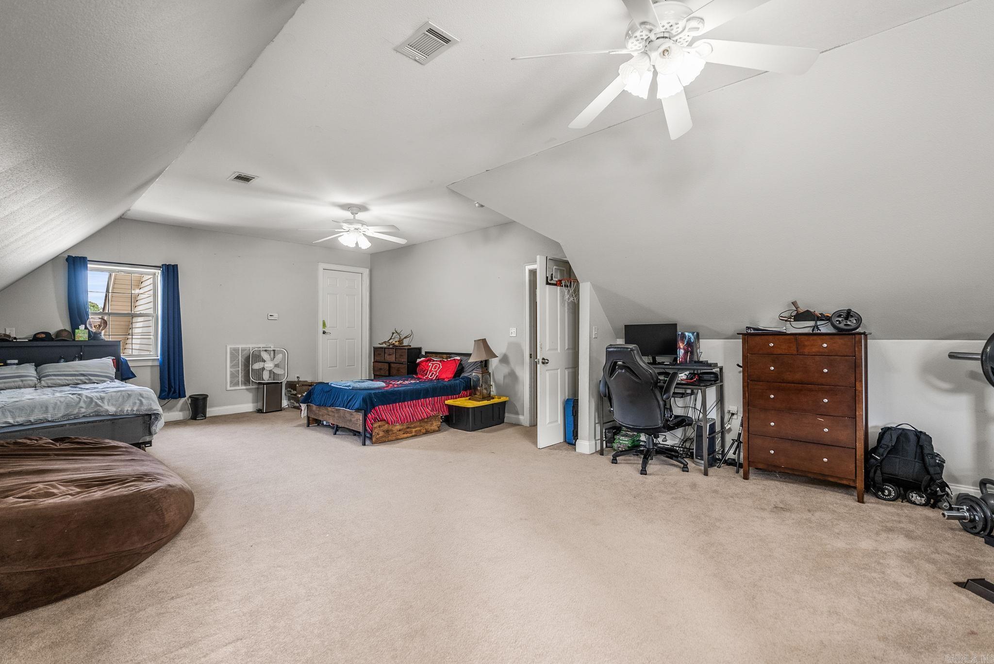 WILLOW WIND EST - Residential