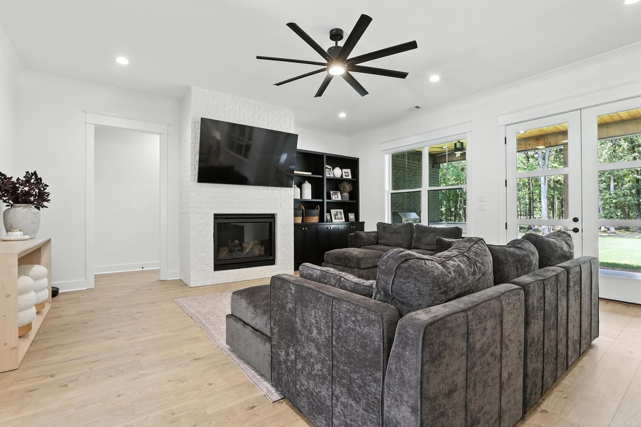 SUNGATE SUBDIVISION - Residential