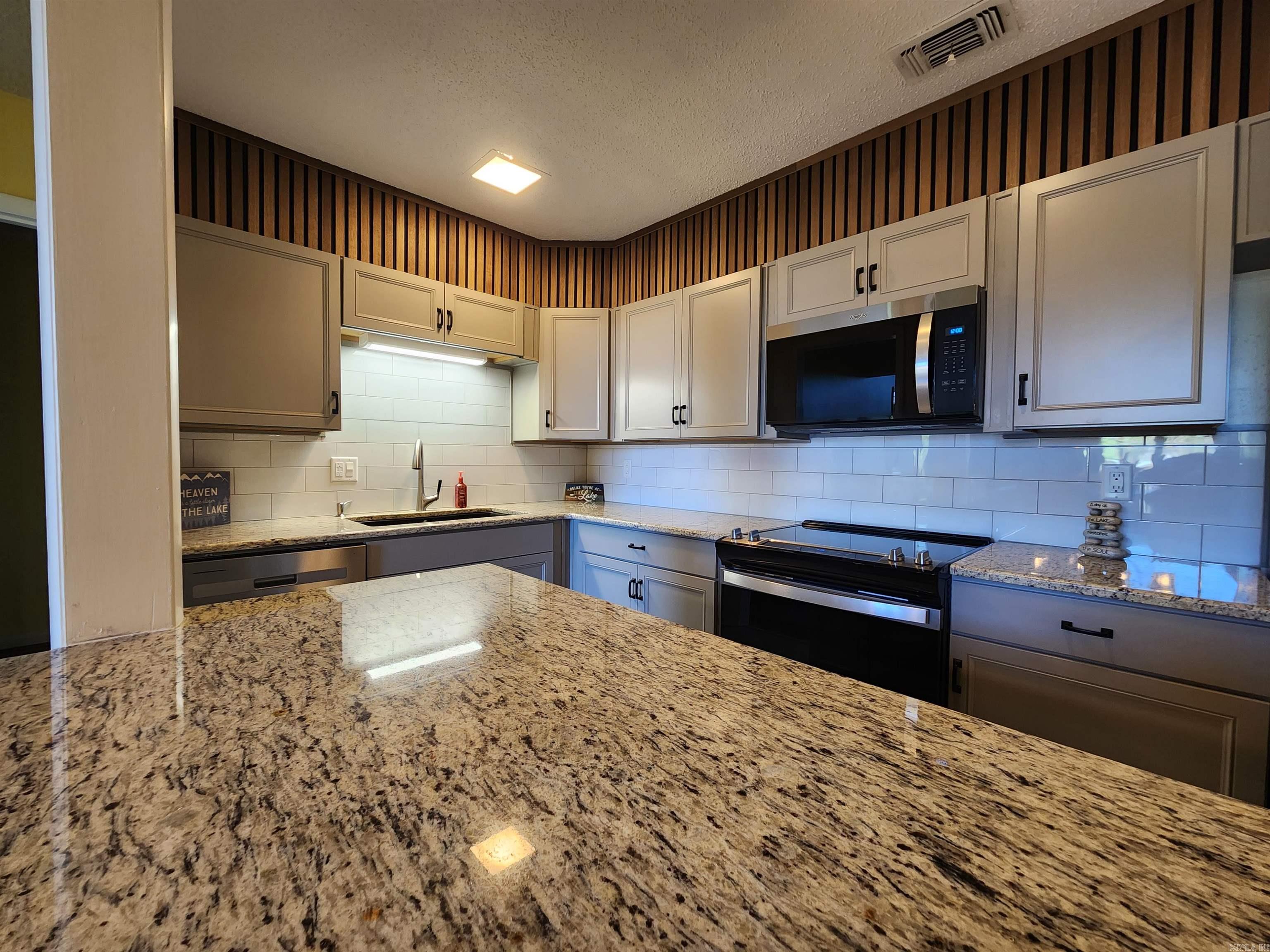 MOONLIGHT BAY COLONY HPR - Residential