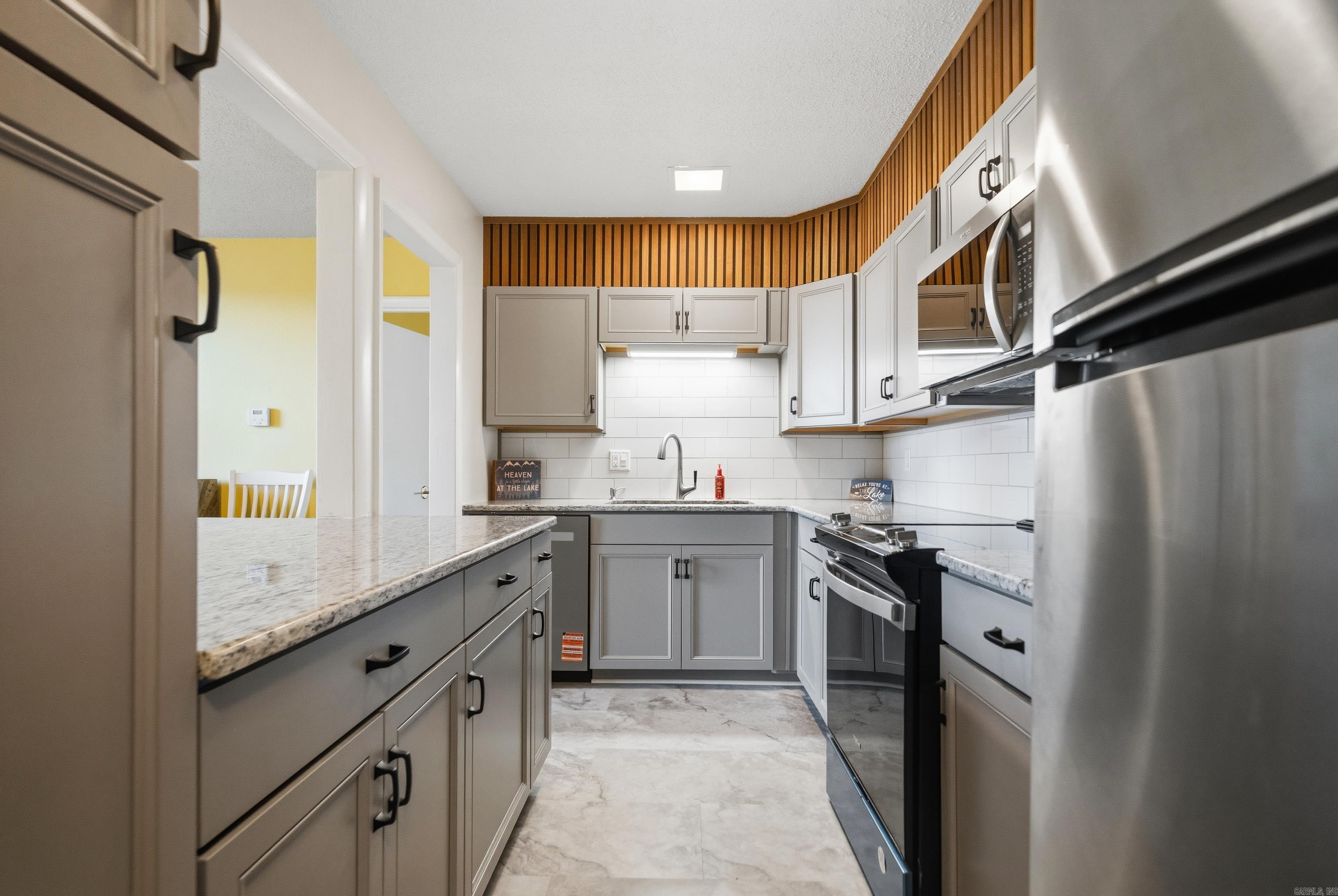 MOONLIGHT BAY COLONY HPR - Residential