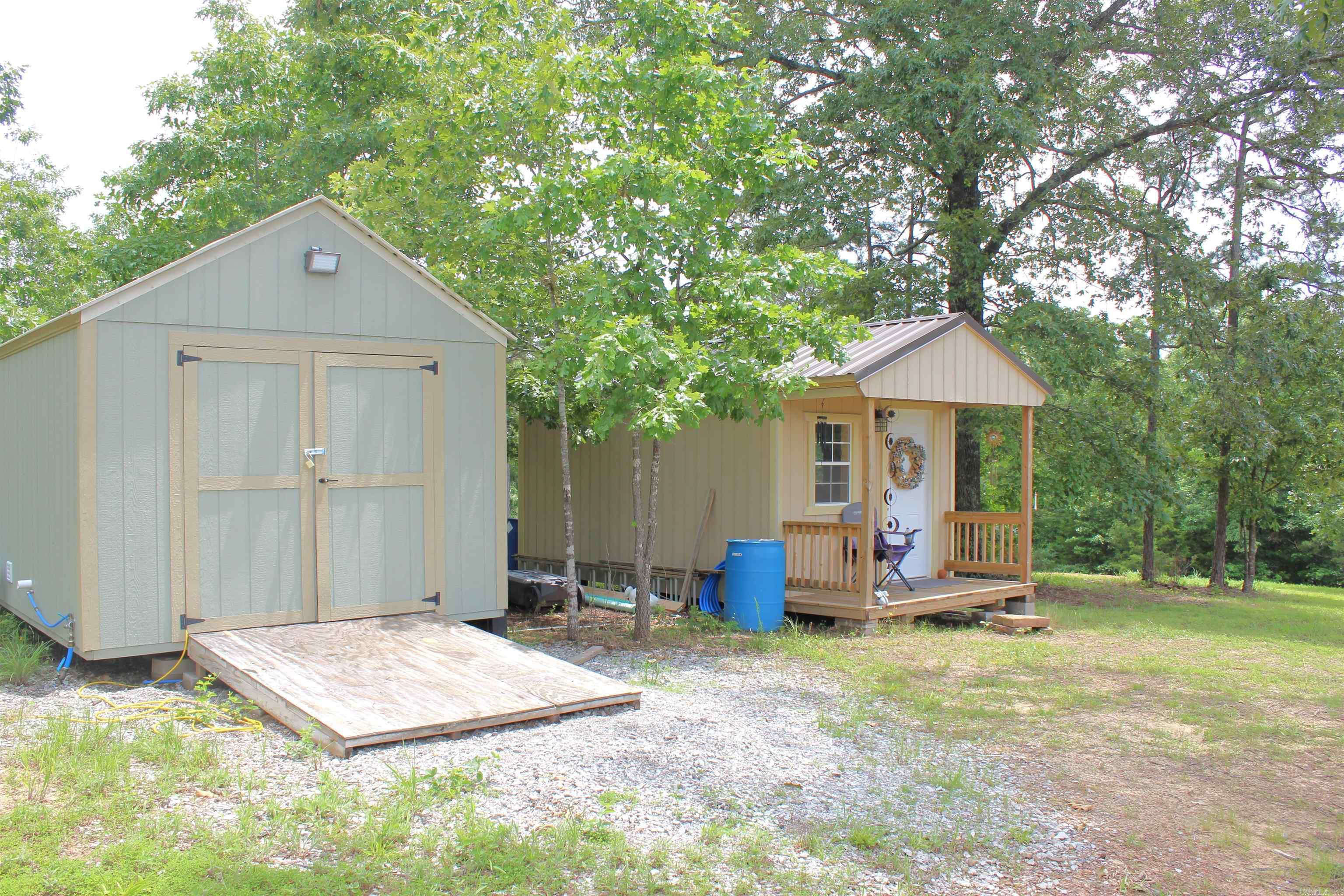 Metes & Bounds - Land