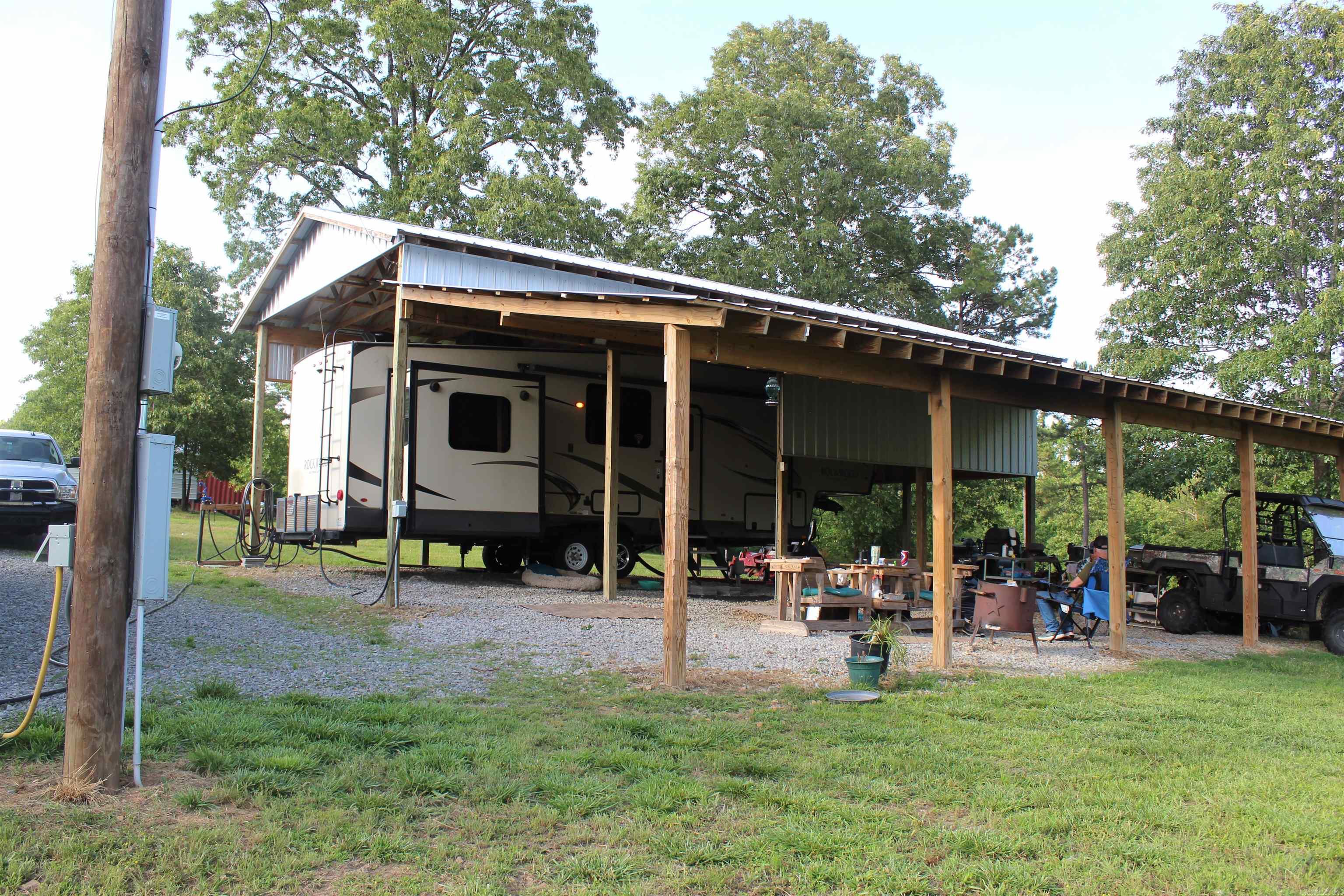 Metes & Bounds - Land