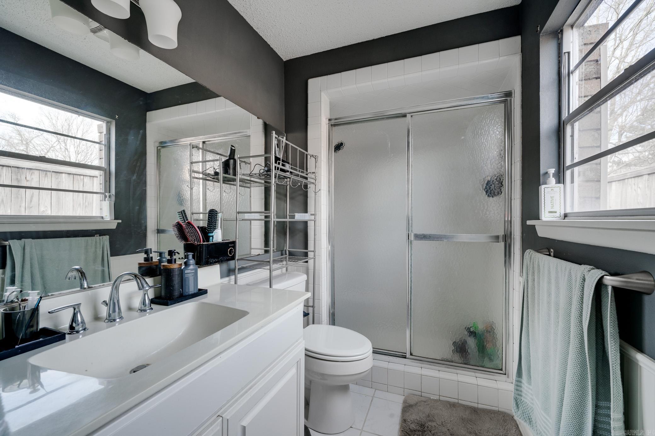 NORTH HILLS MANOR - Residential