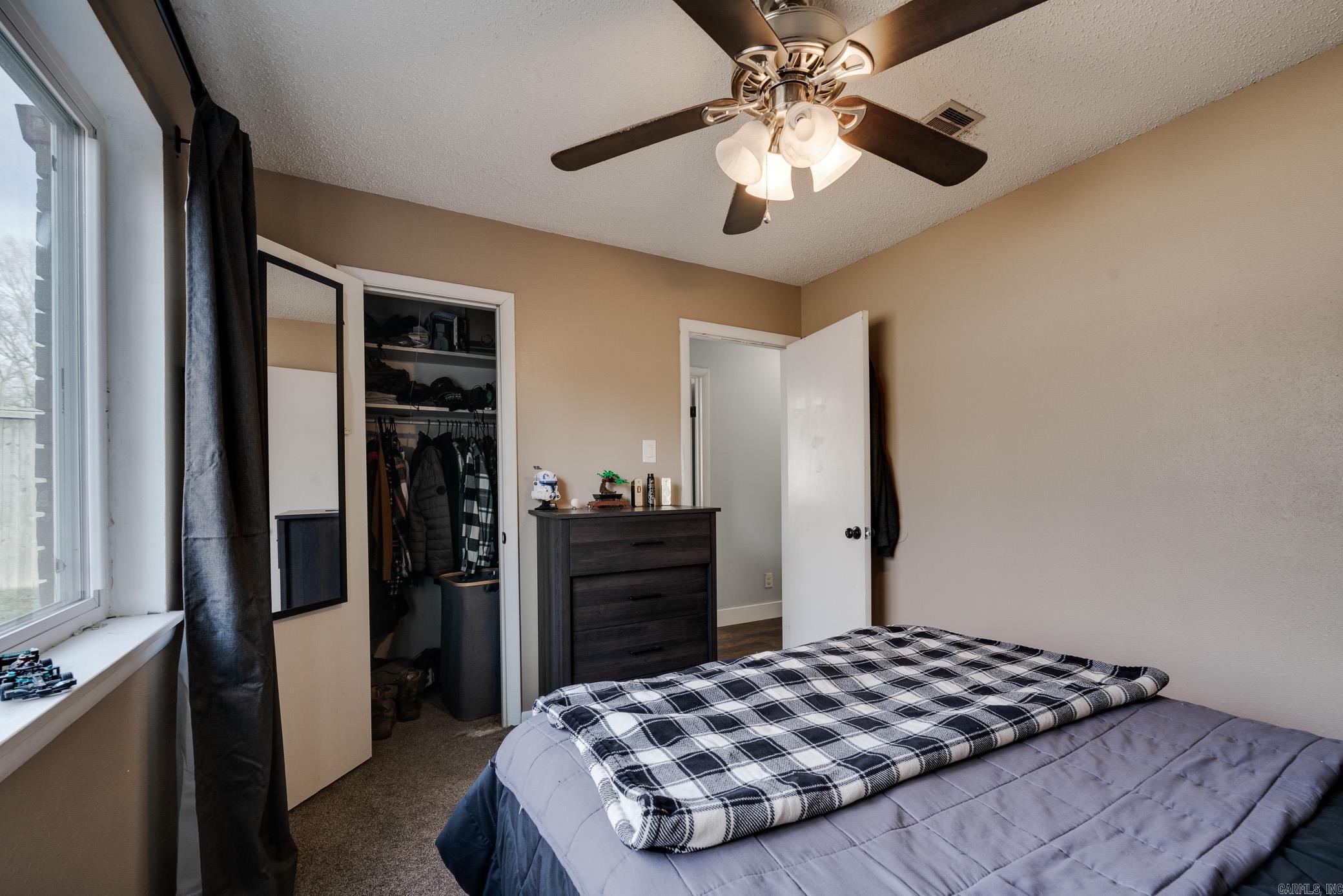 NORTH HILLS MANOR - Residential