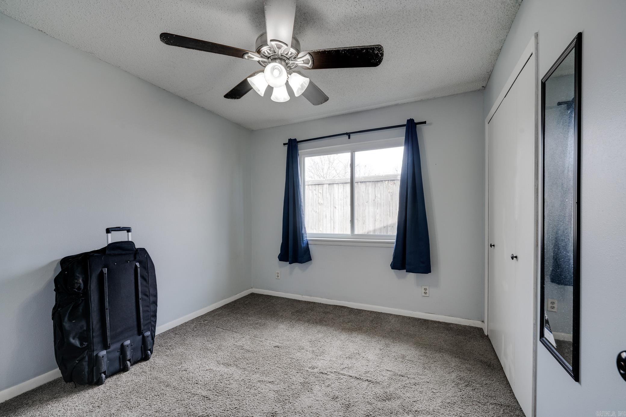 NORTH HILLS MANOR - Residential