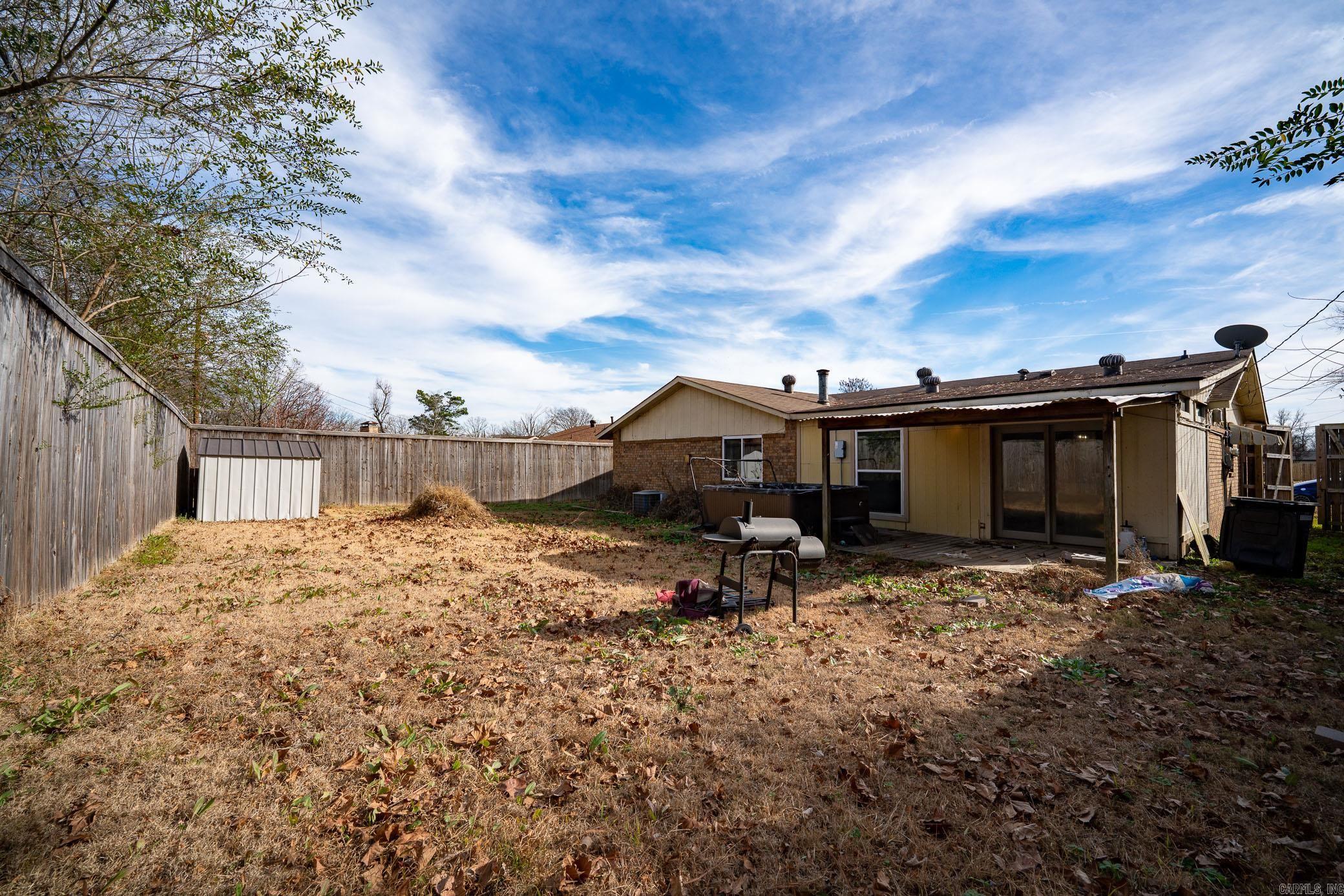 NORTH HILLS MANOR - Residential