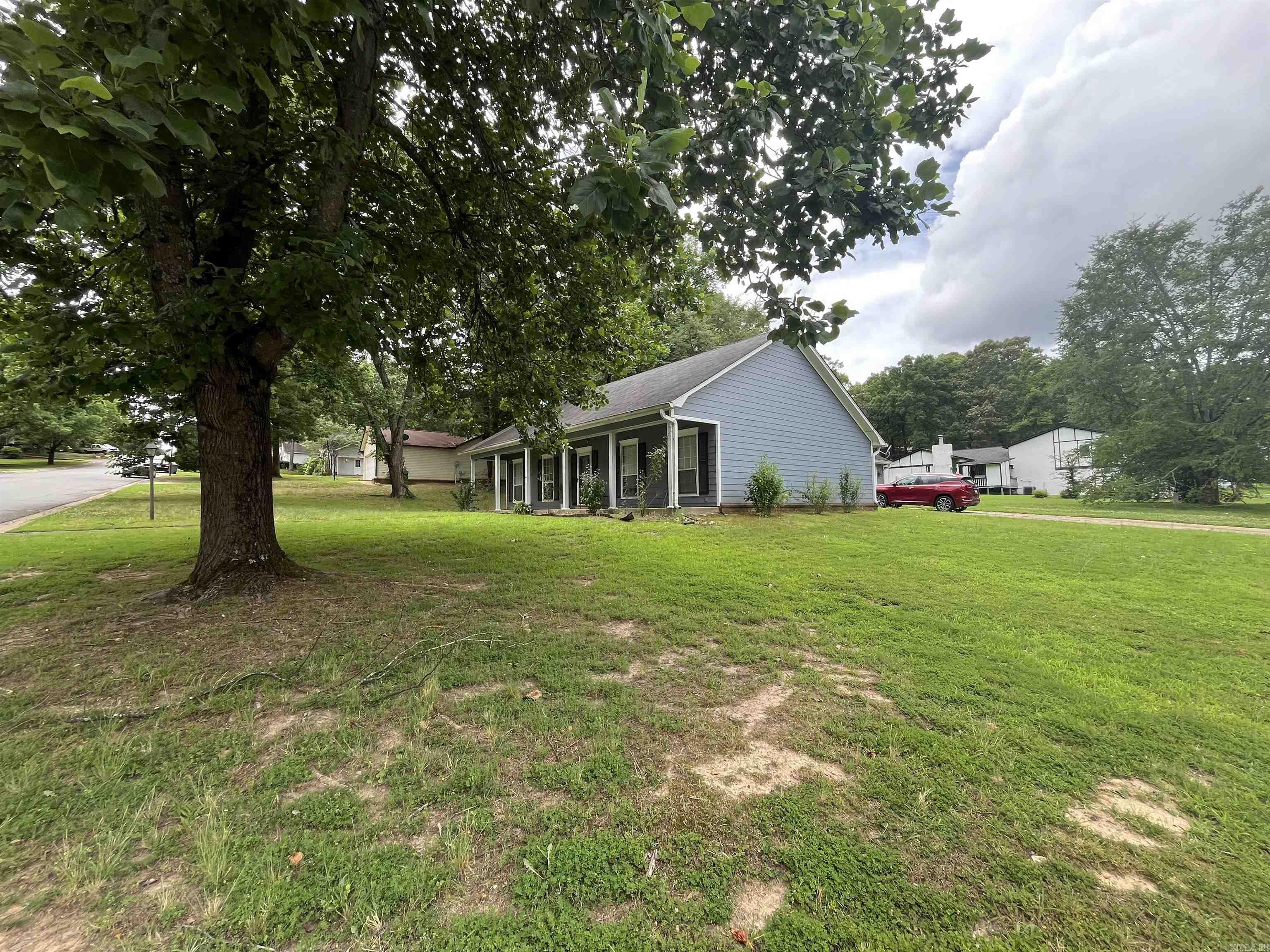 BRYANT OAKS - Residential