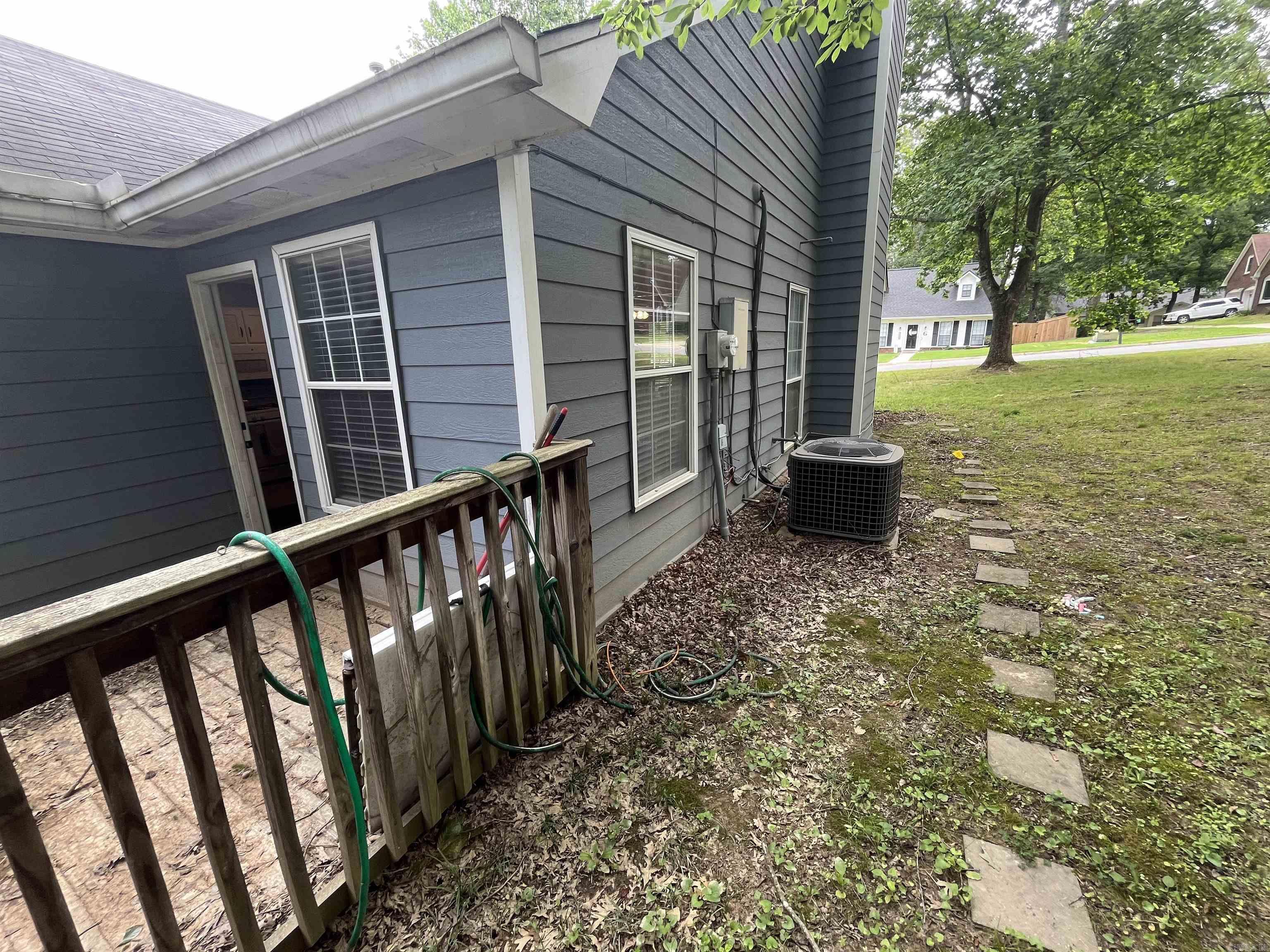 BRYANT OAKS - Residential