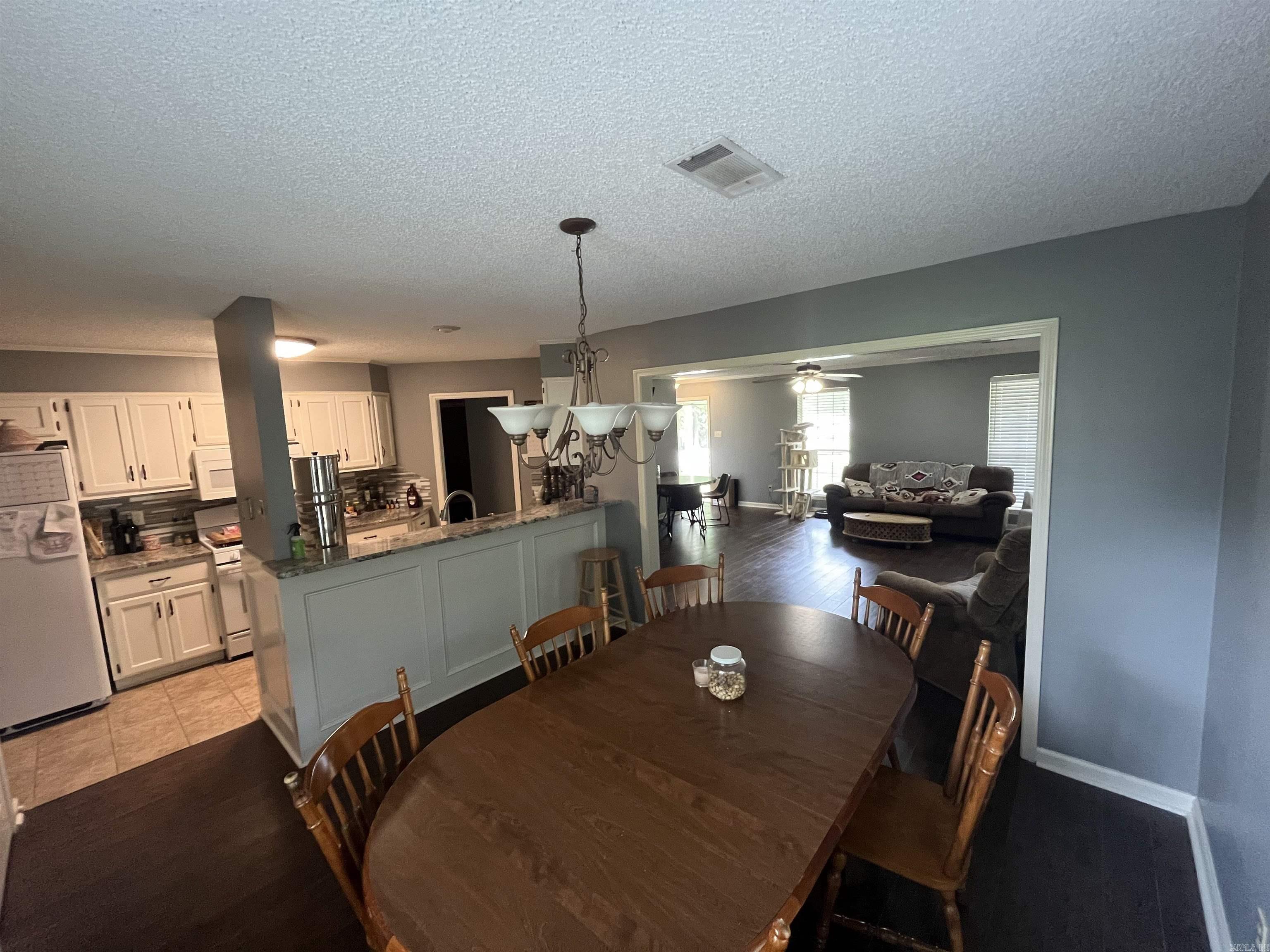 BRYANT OAKS - Residential