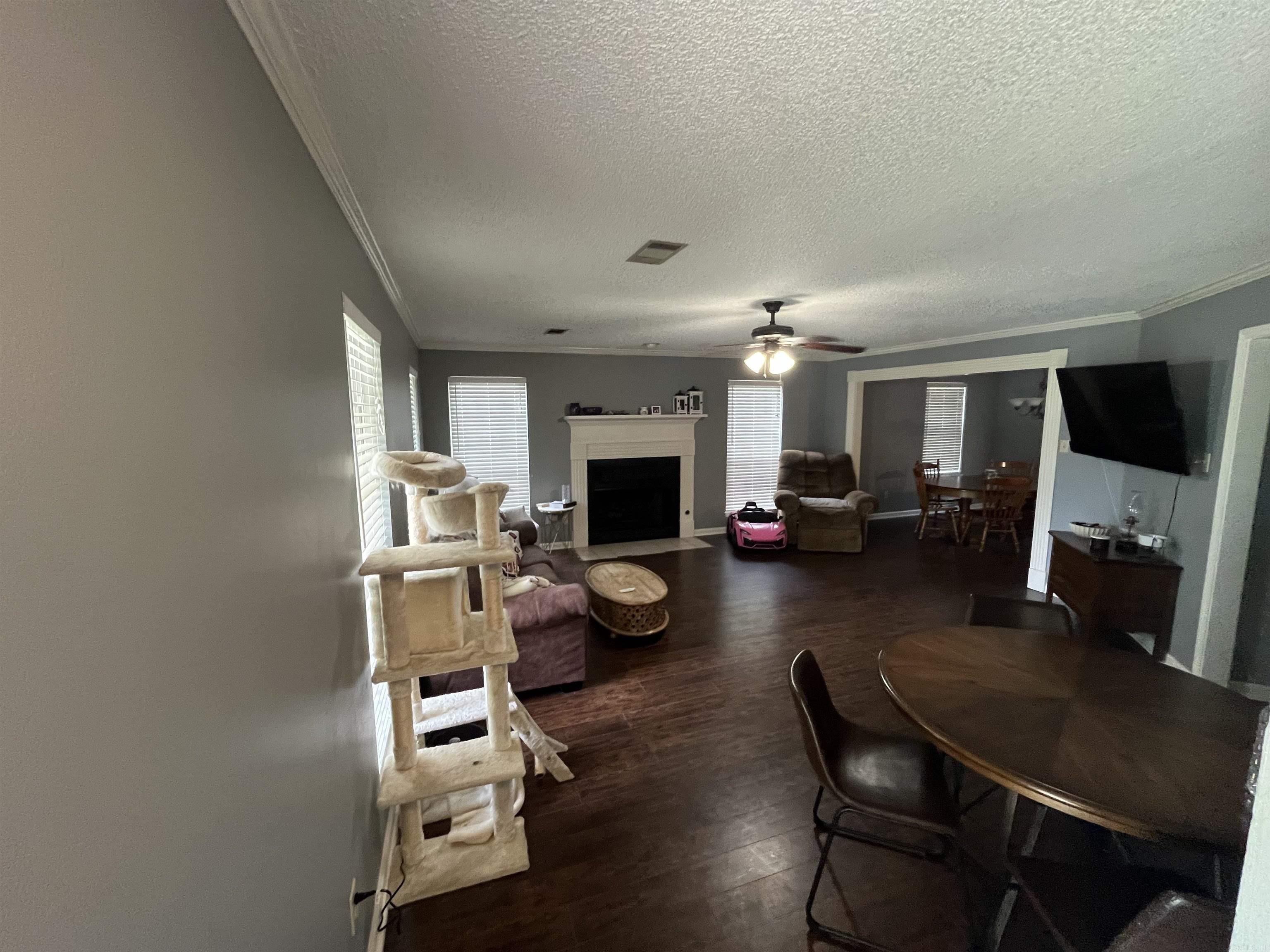 BRYANT OAKS - Residential