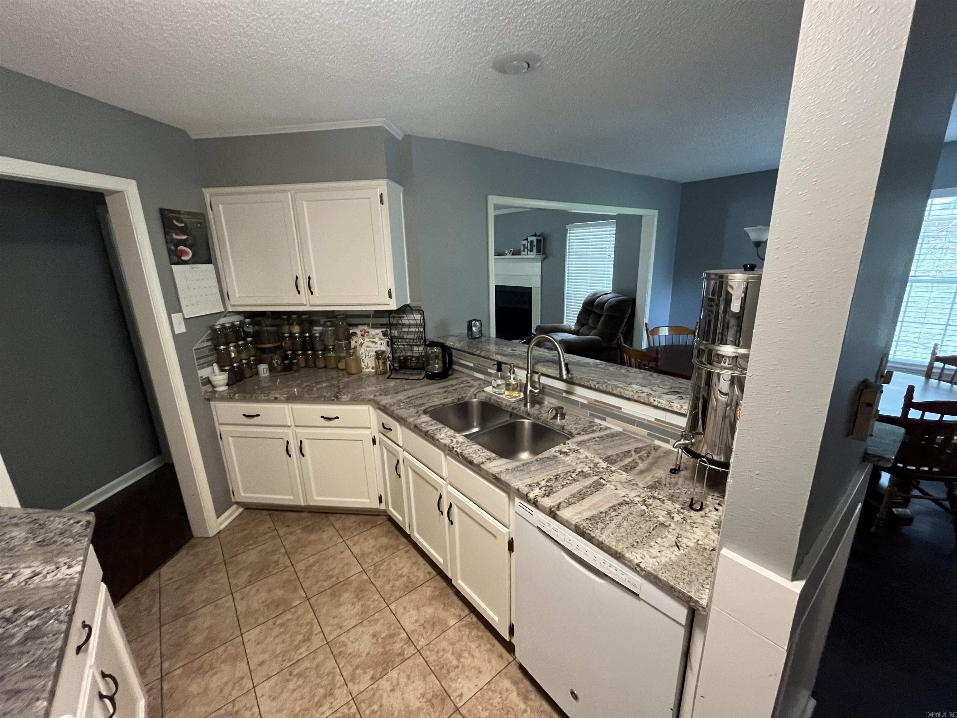 BRYANT OAKS - Residential