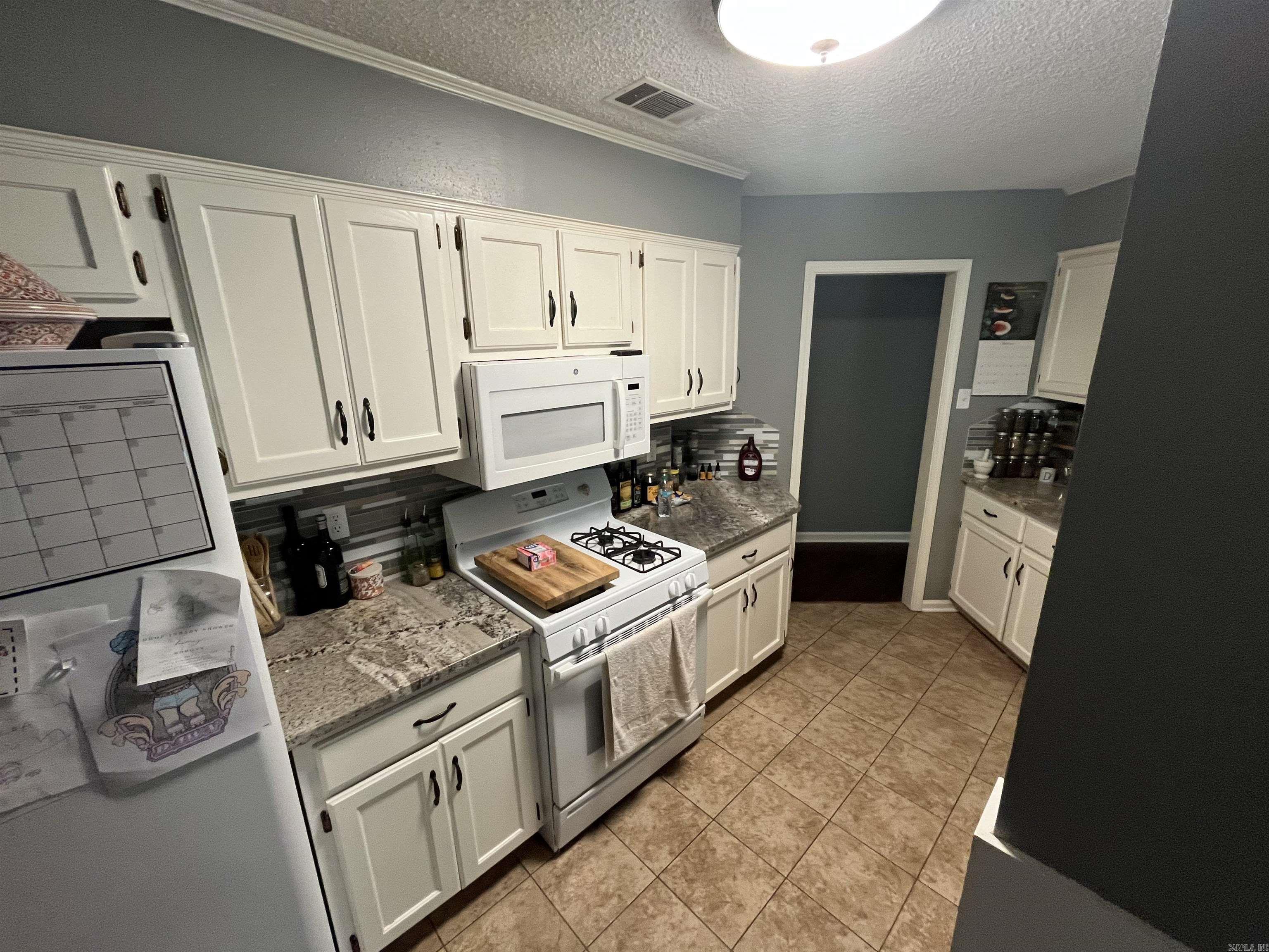 BRYANT OAKS - Residential