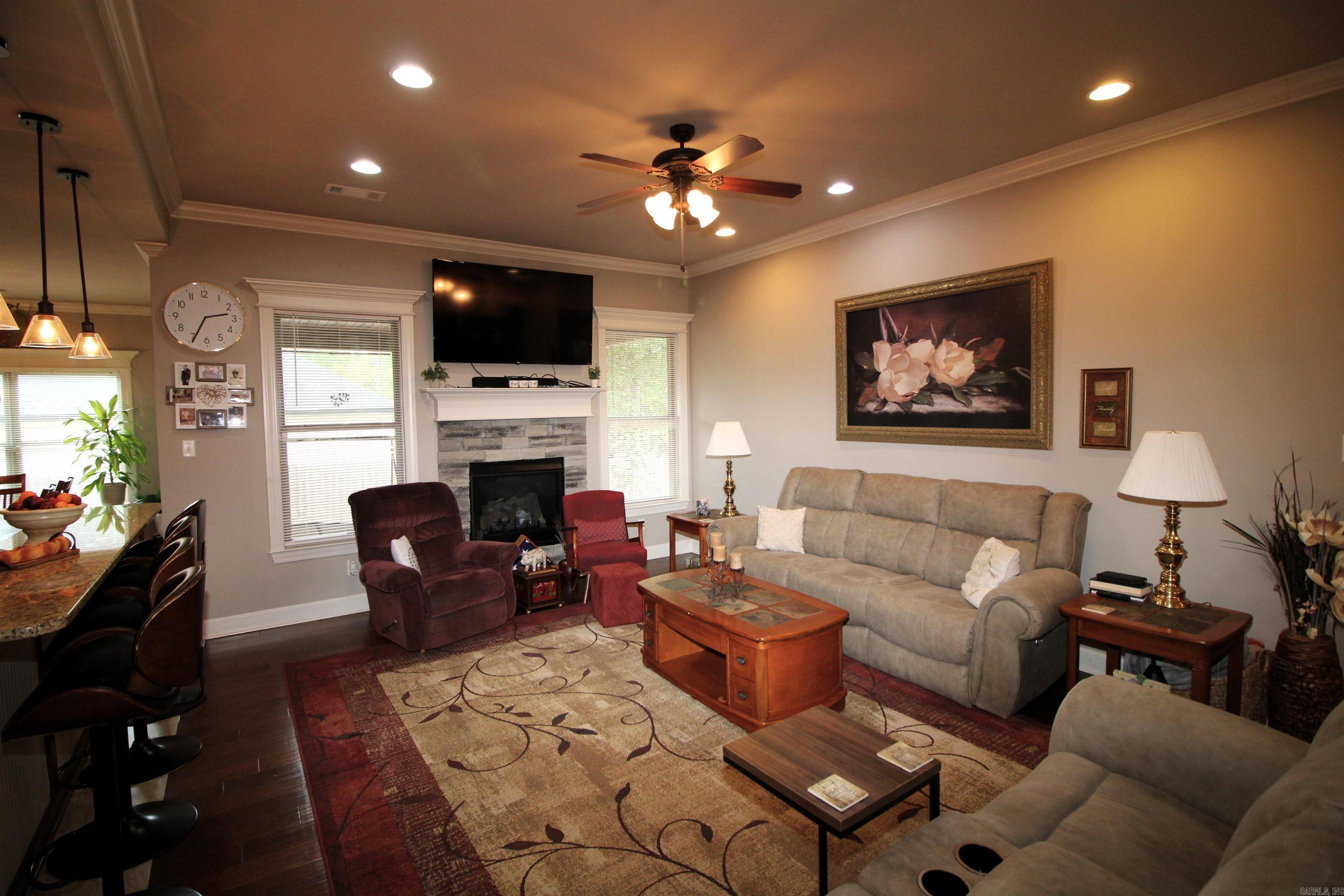 SANDY CREEK - Residential