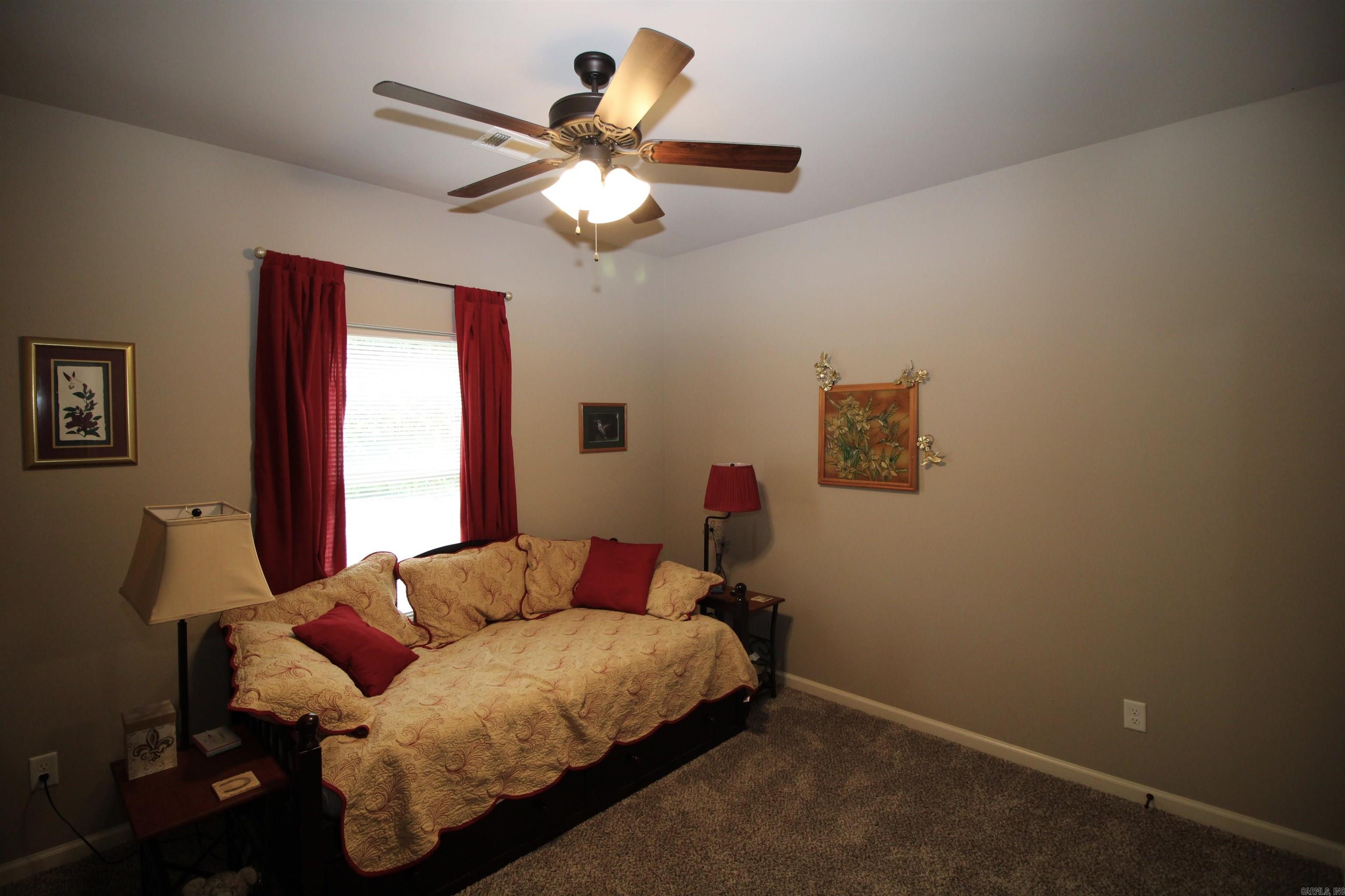 SANDY CREEK - Residential