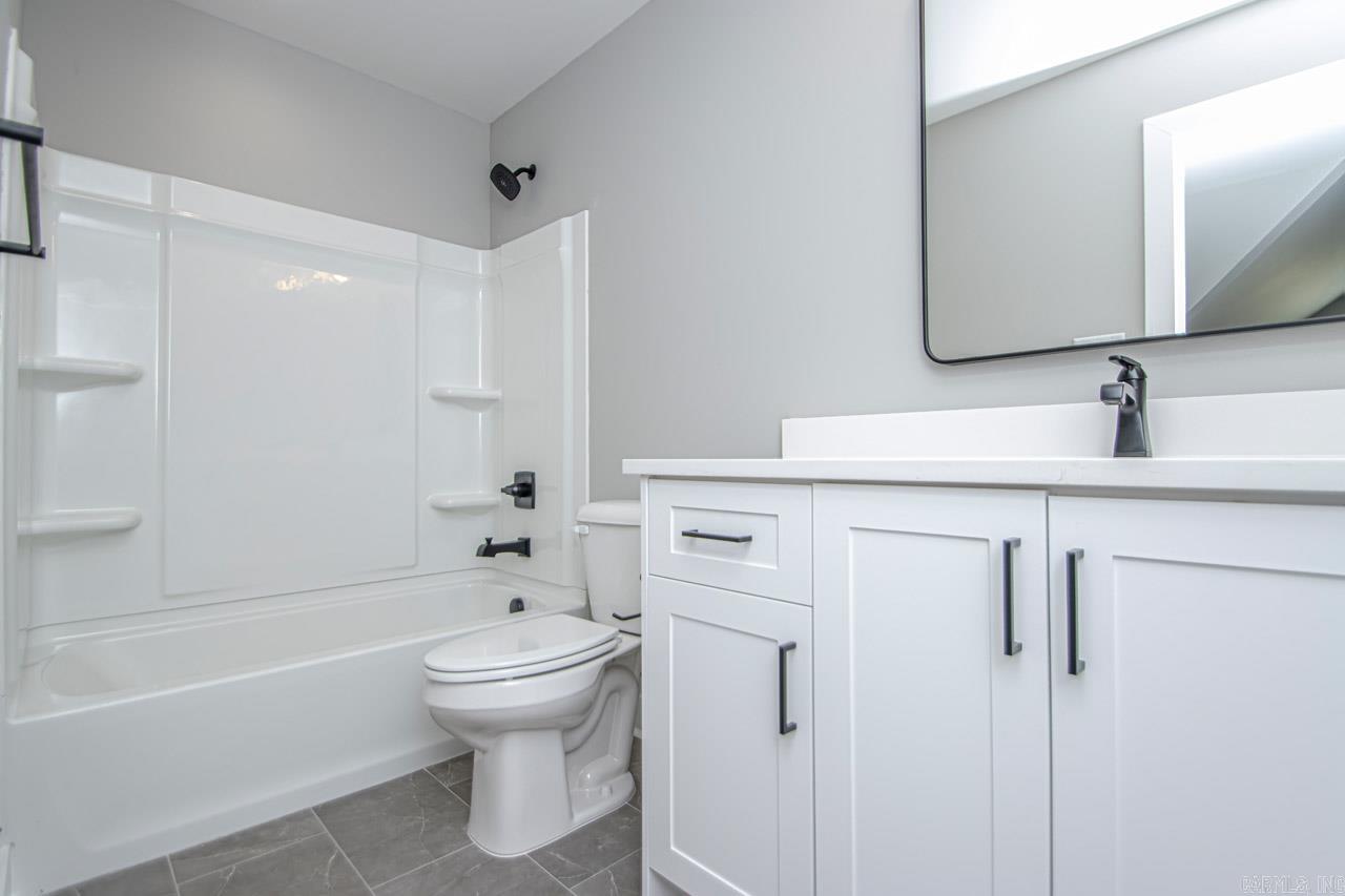 THE POINTE HURRICANE ESTATES - Residential