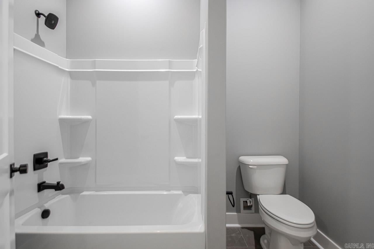 THE POINTE HURRICANE ESTATES - Residential