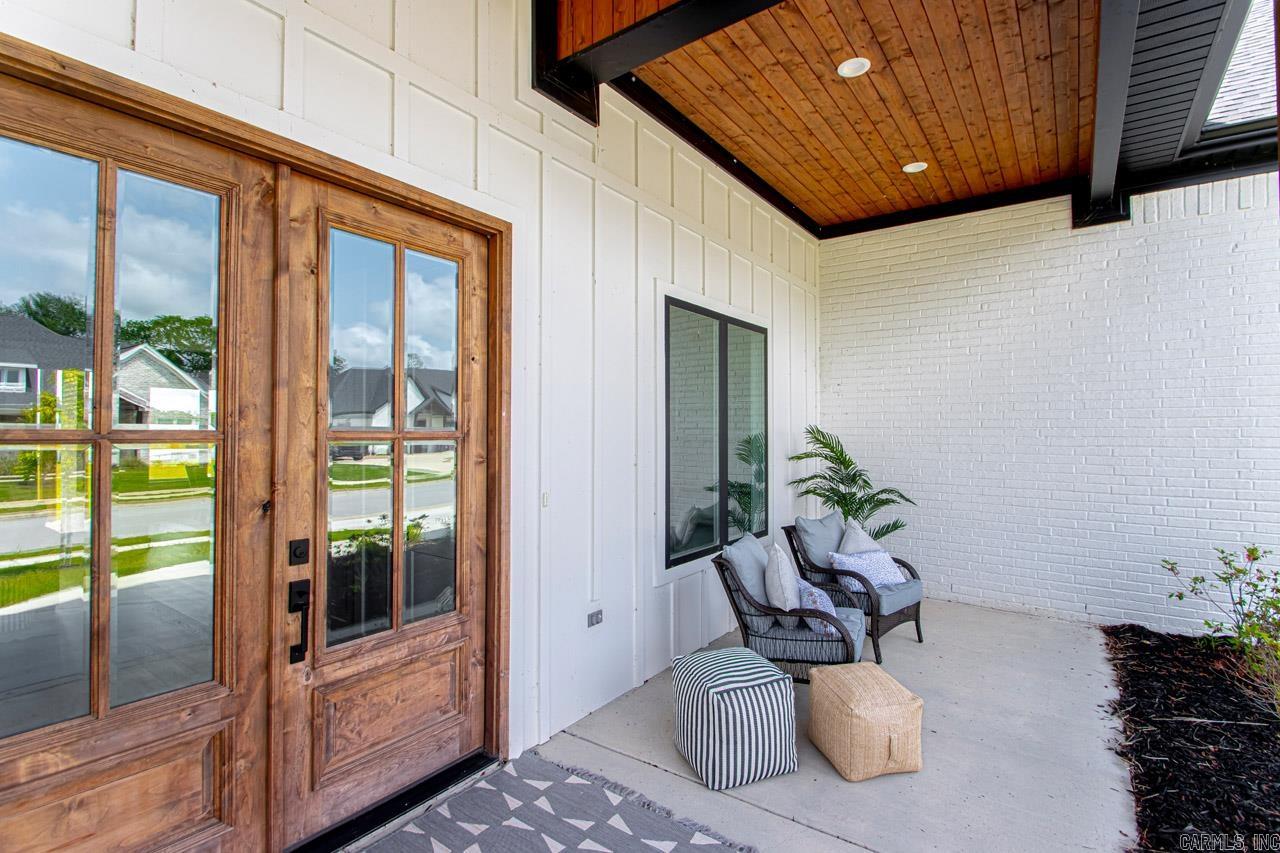 THE POINTE HURRICANE ESTATES - Residential