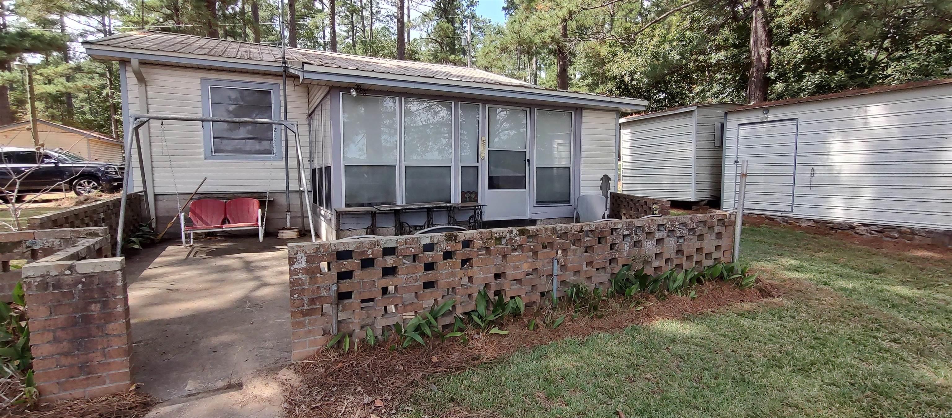GILLESPIE,E.O. SD (WOL) - Residential