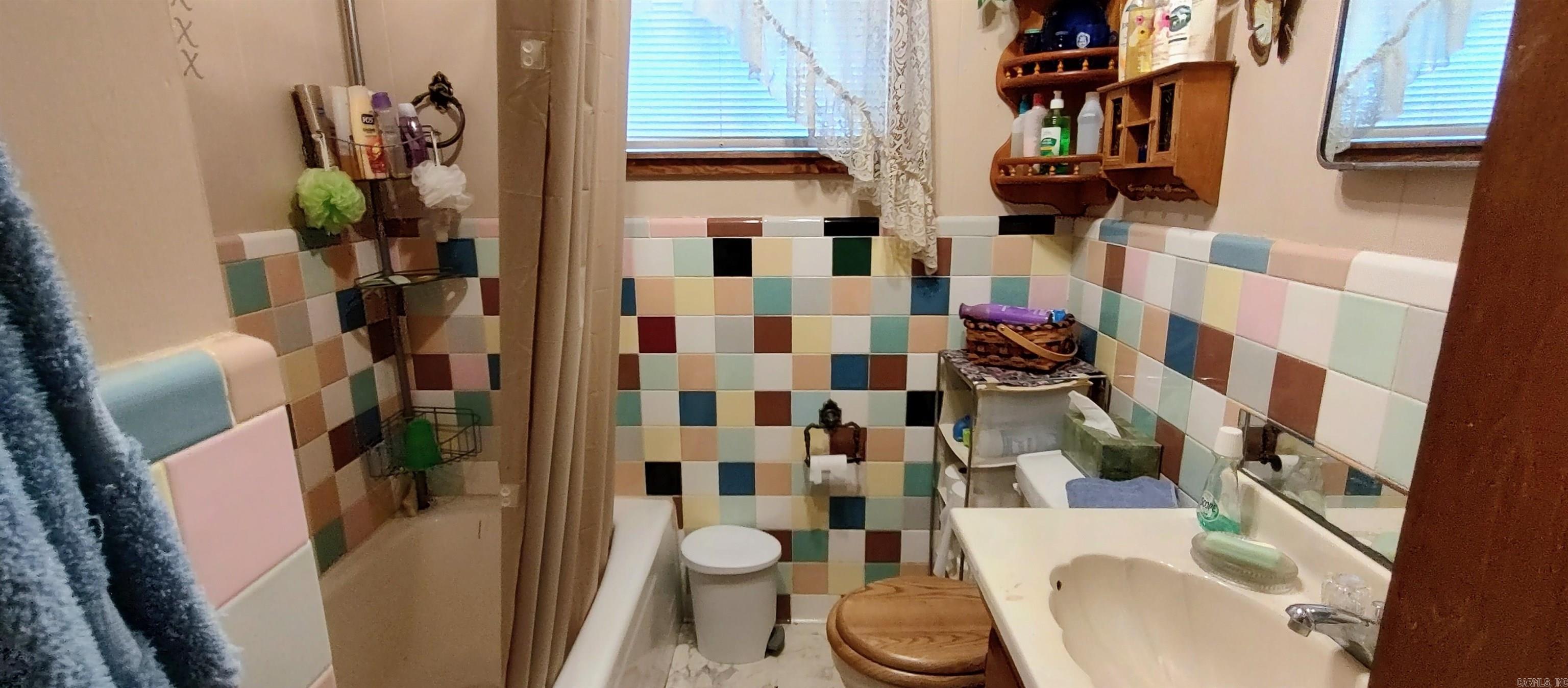 GILLESPIE,E.O. SD (WOL) - Residential