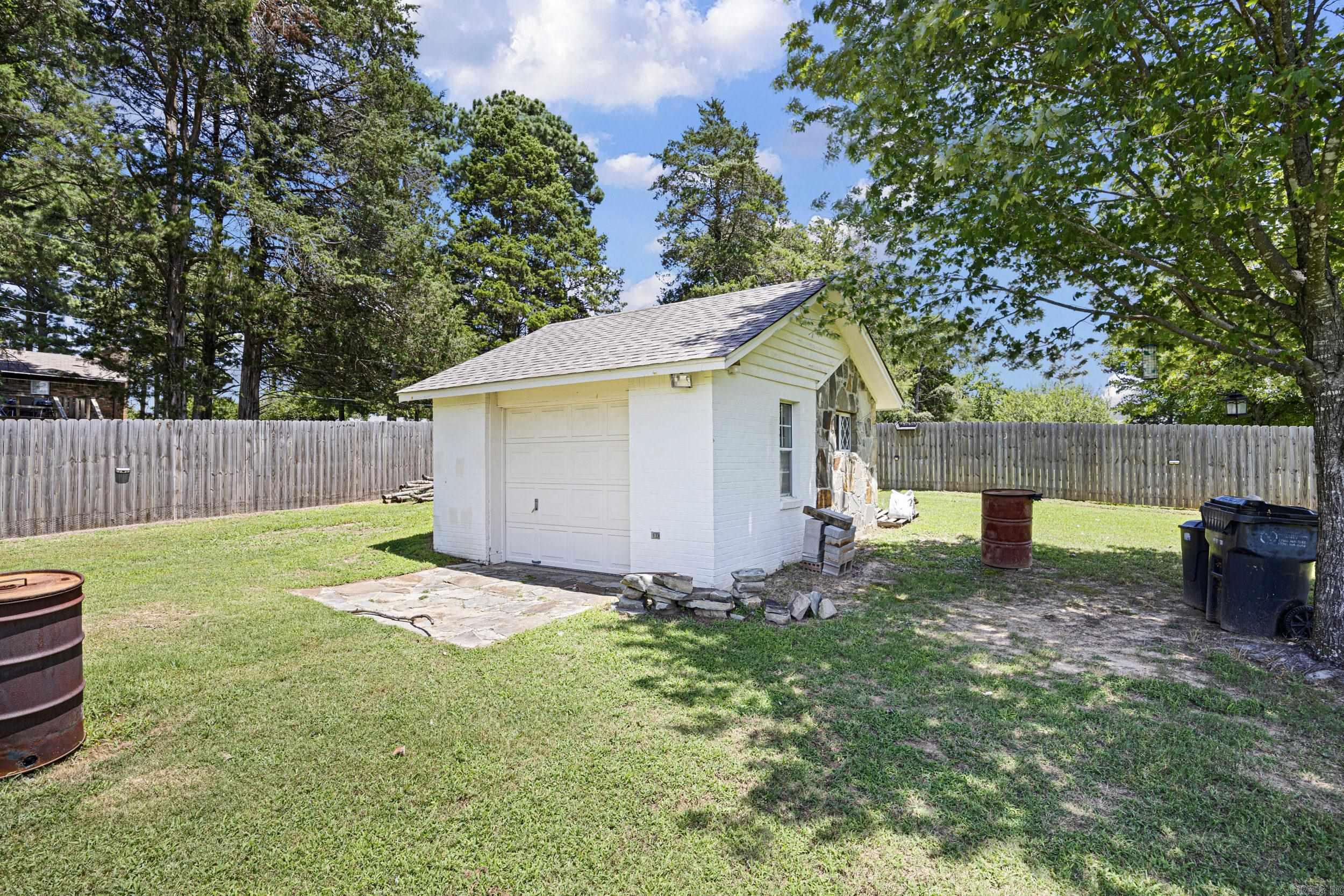 THE HIGHLANDS - Residential